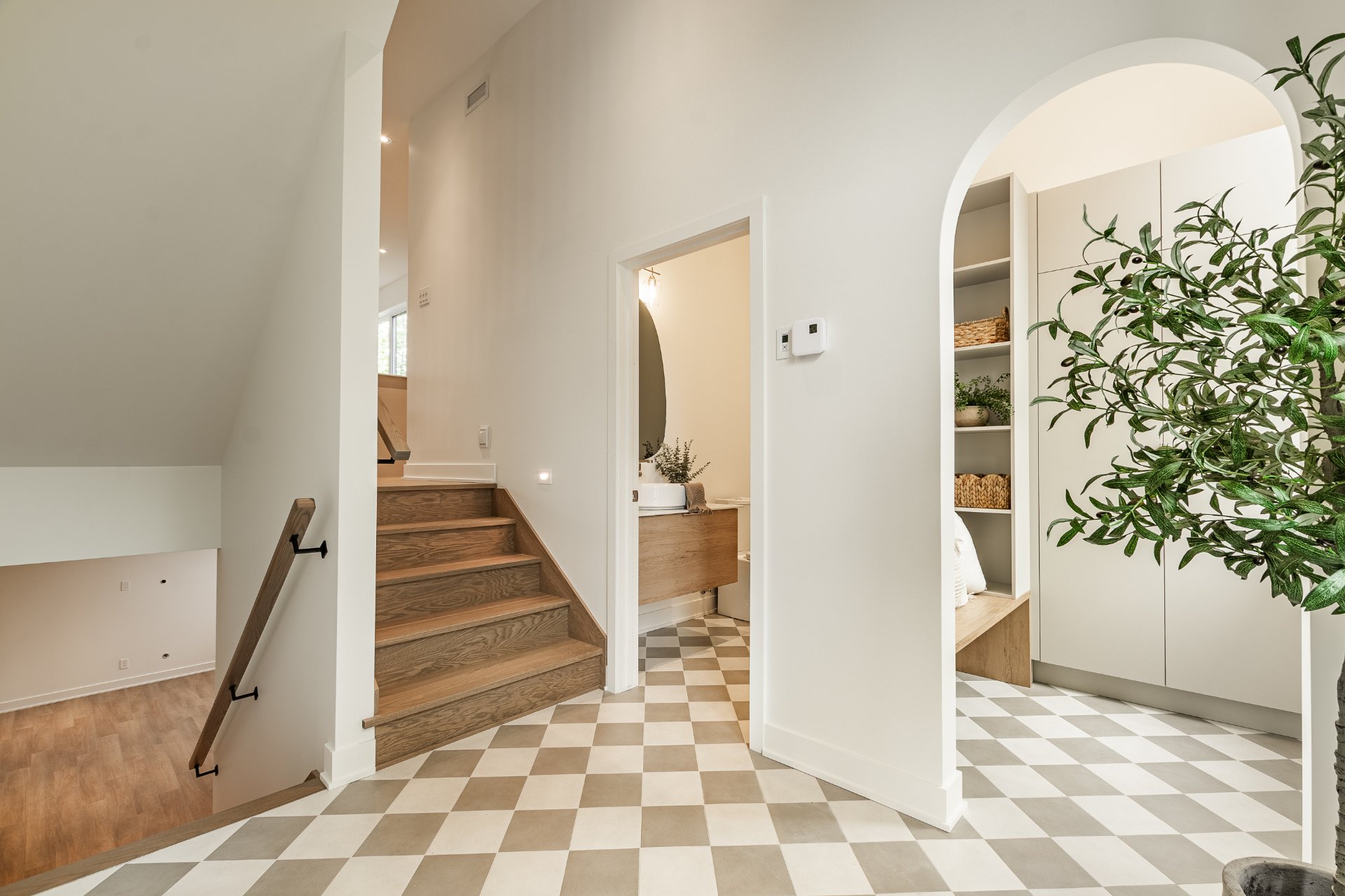 Photo - Hallway