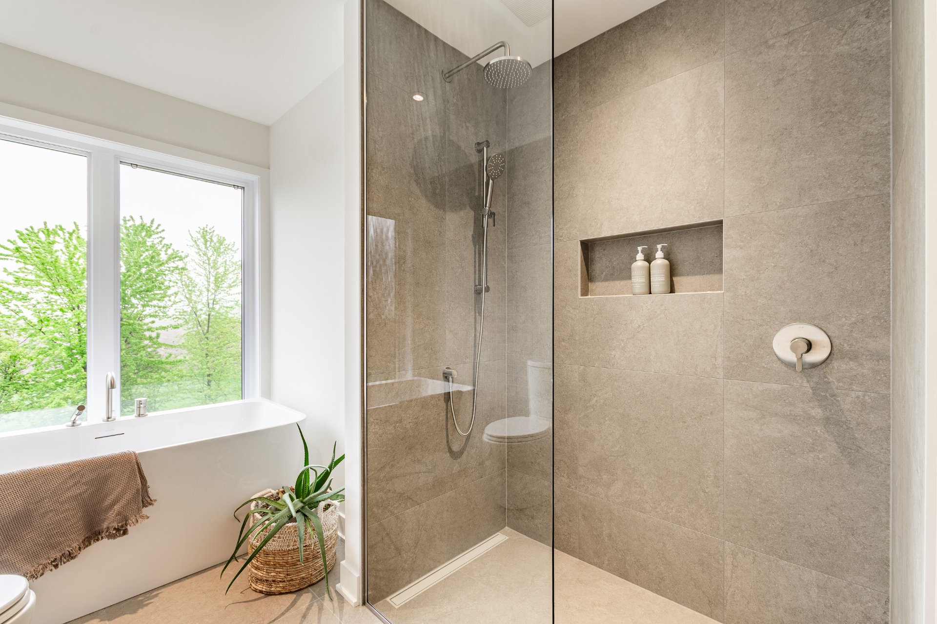 Photo - Bathroom