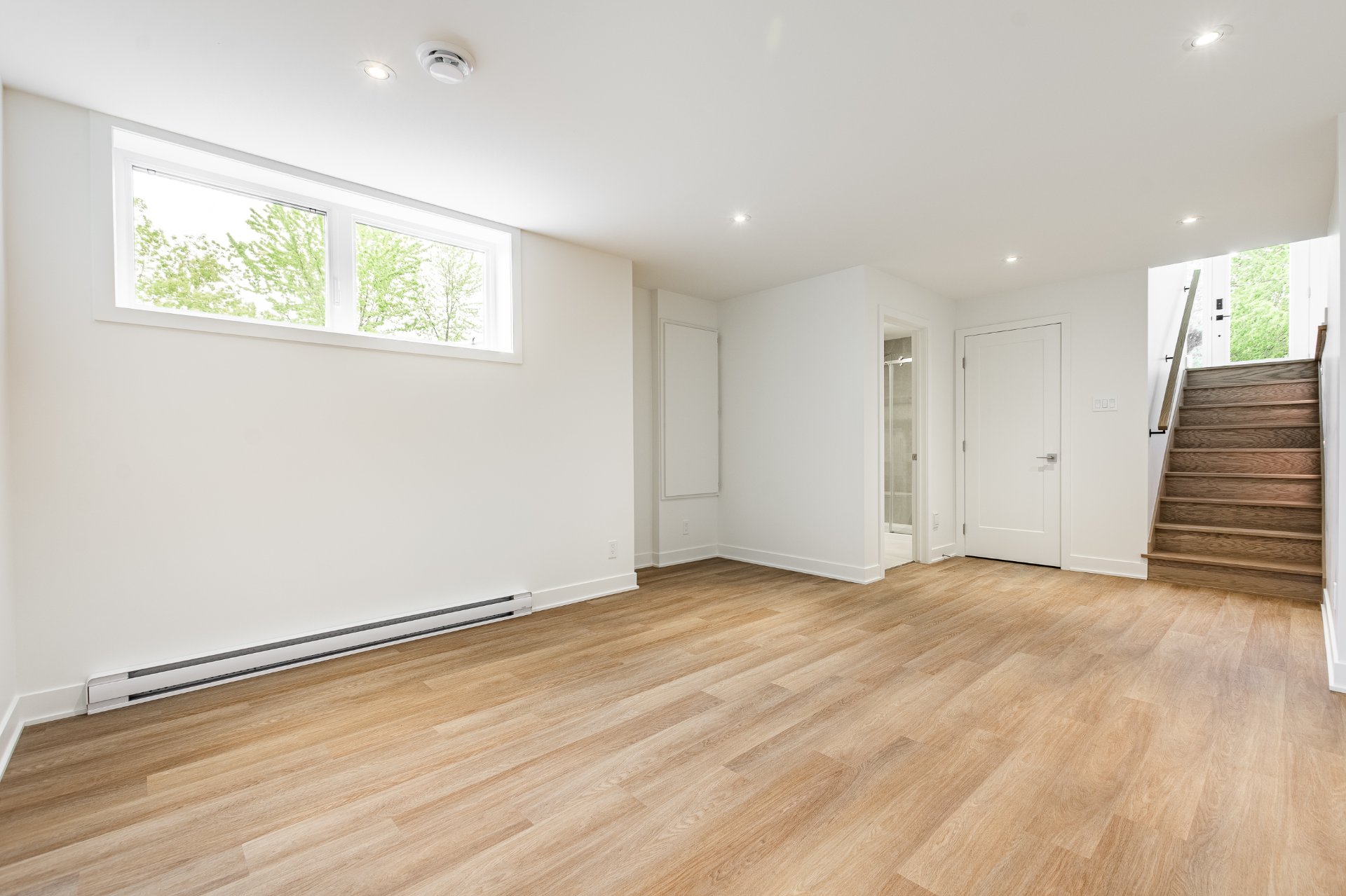 Photo - Family room