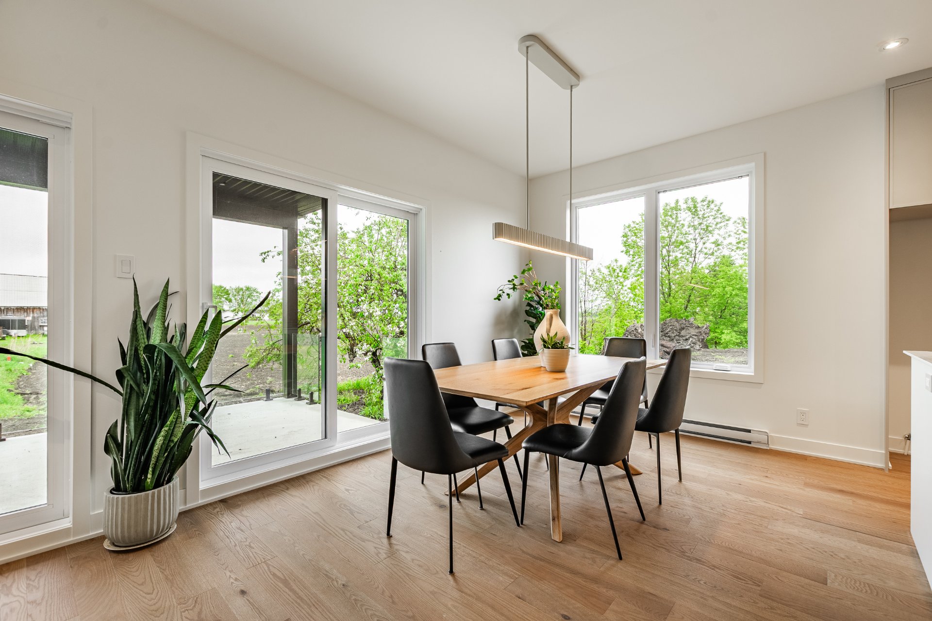 Photo - Dining room