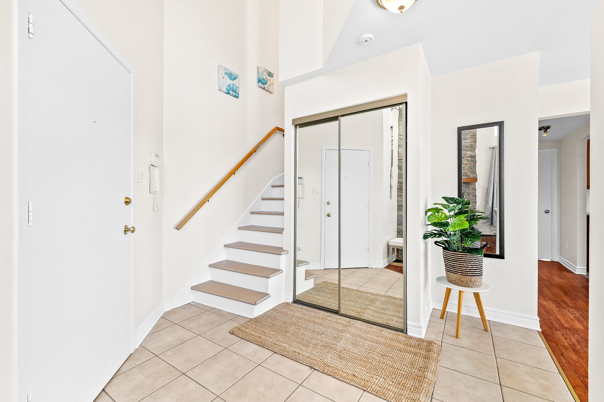 Photo - Hall d'entrée