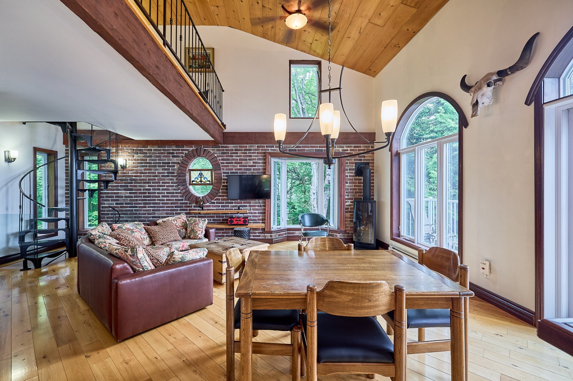 Photo - Overall View