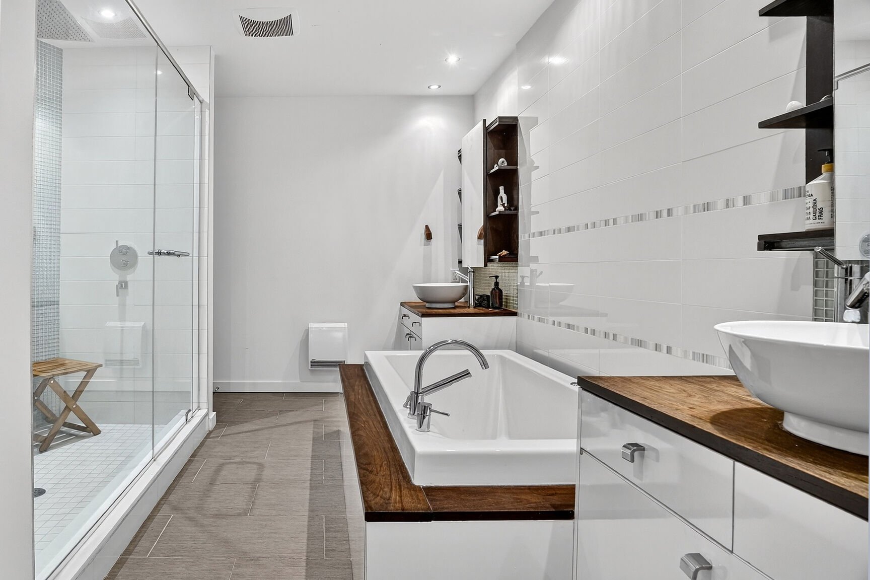 Photo - Bathroom