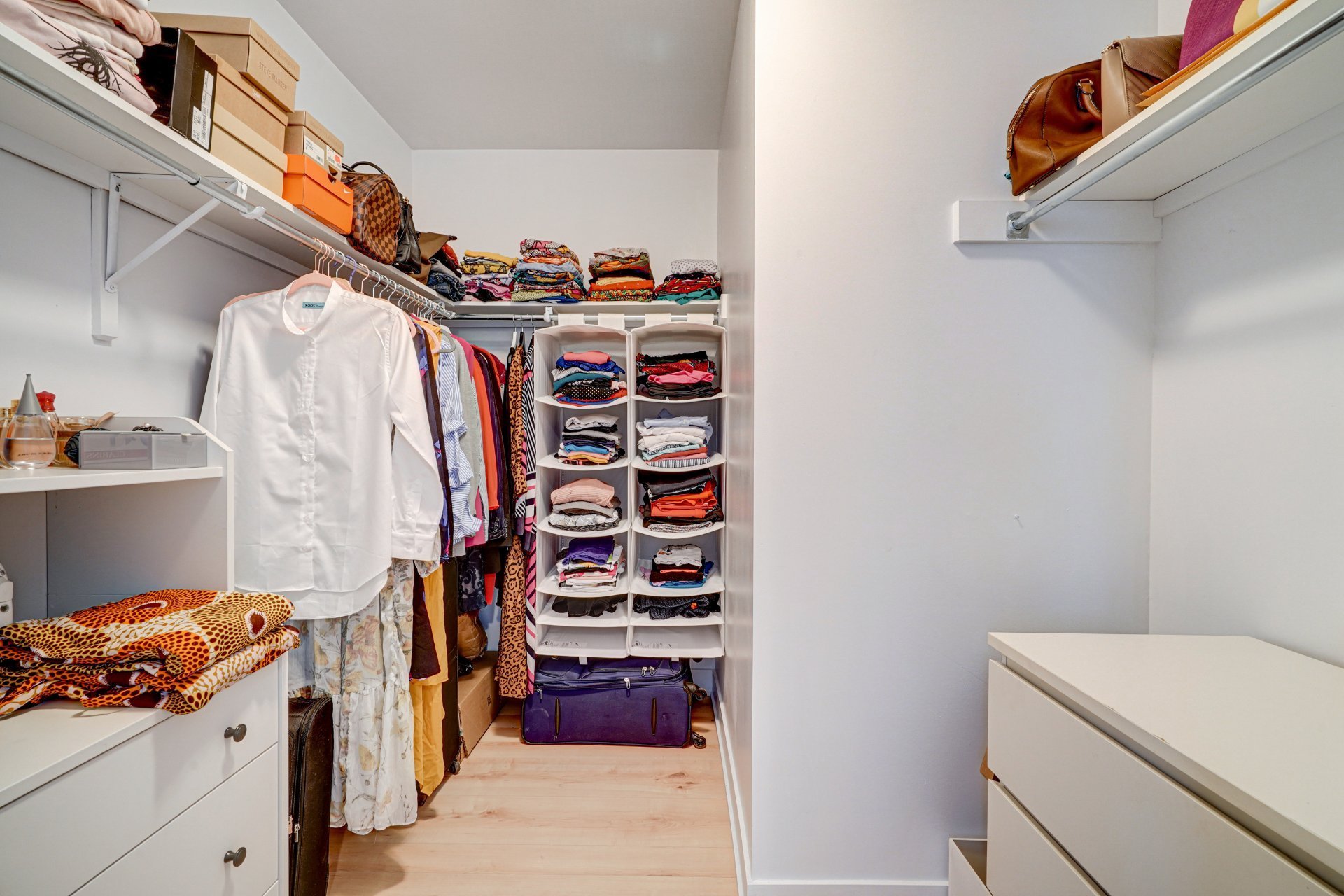 Photo - Penderie (Walk-in)