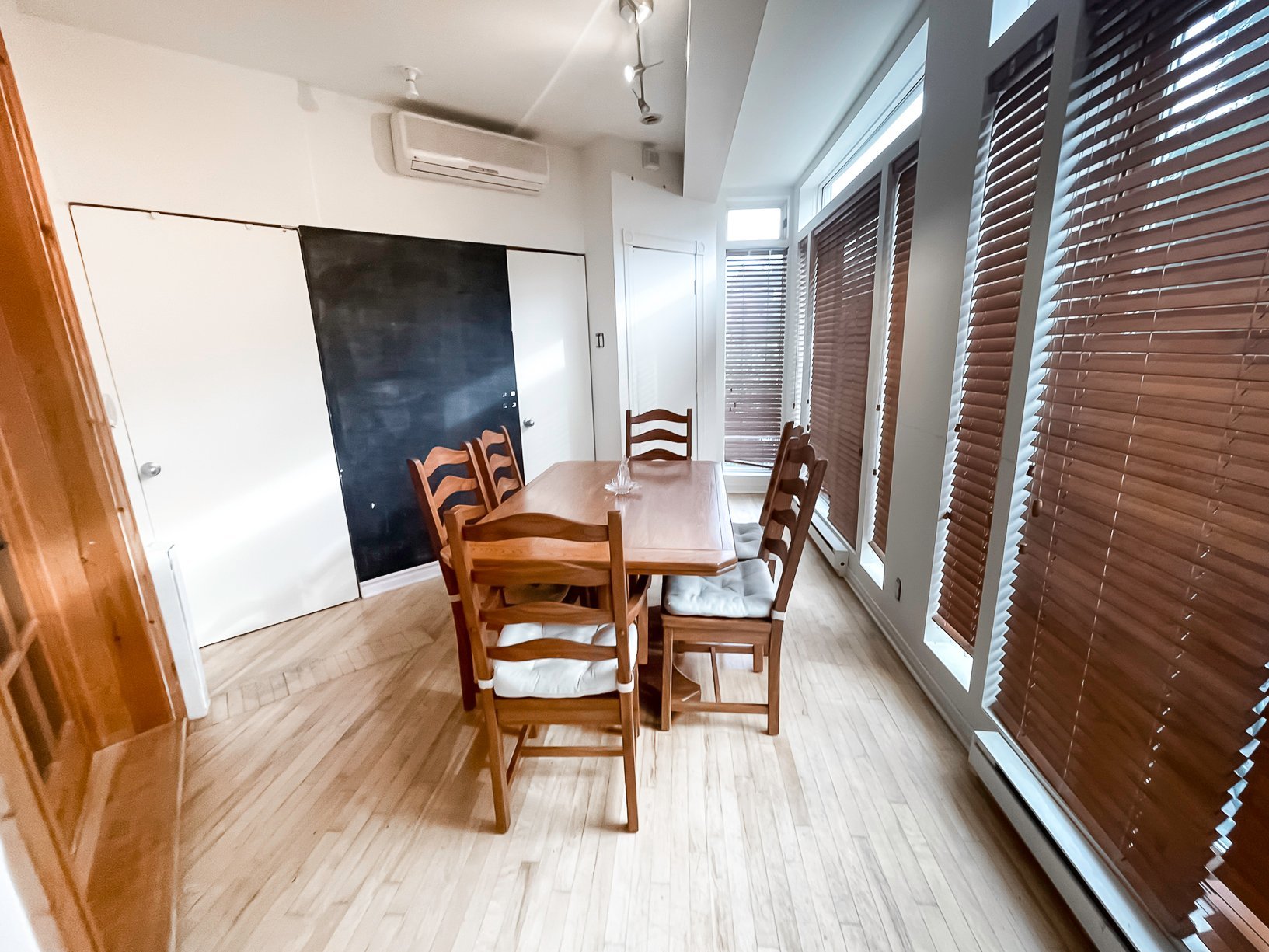 Photo - Salle à manger