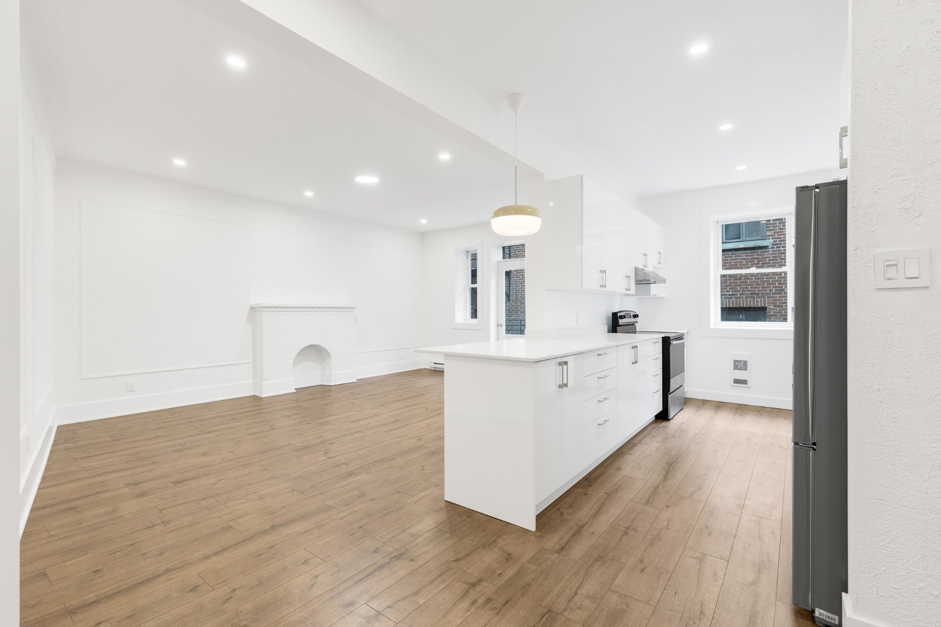 Photo - Overall View