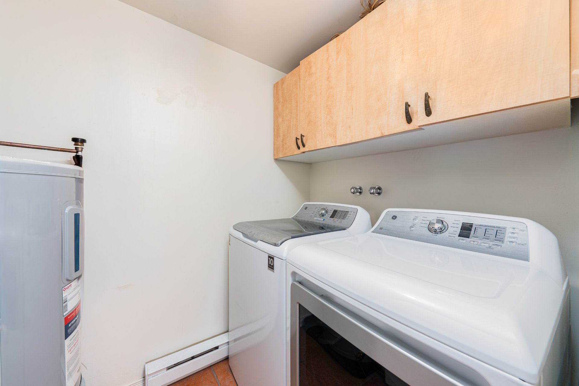 Photo - Laundry room