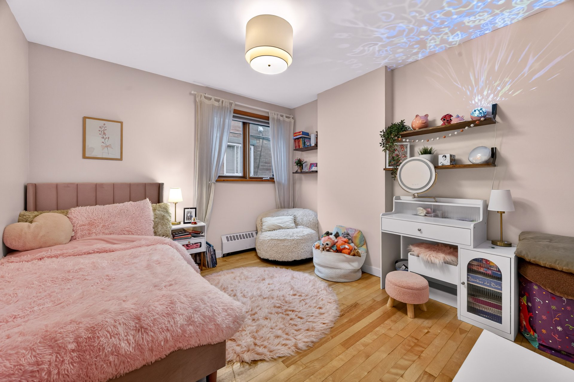 Photo - Bedroom