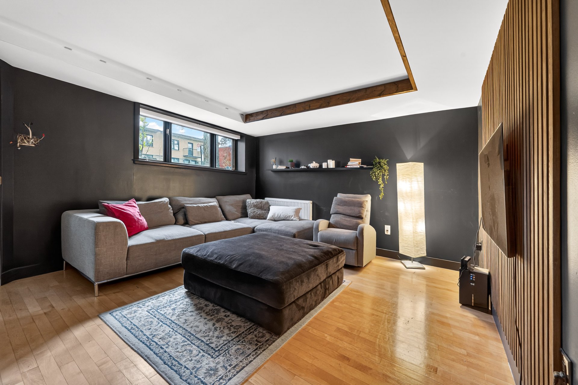 Photo - Family room