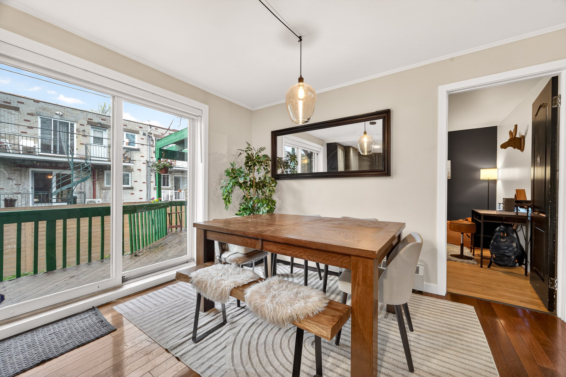 Photo - Dining room