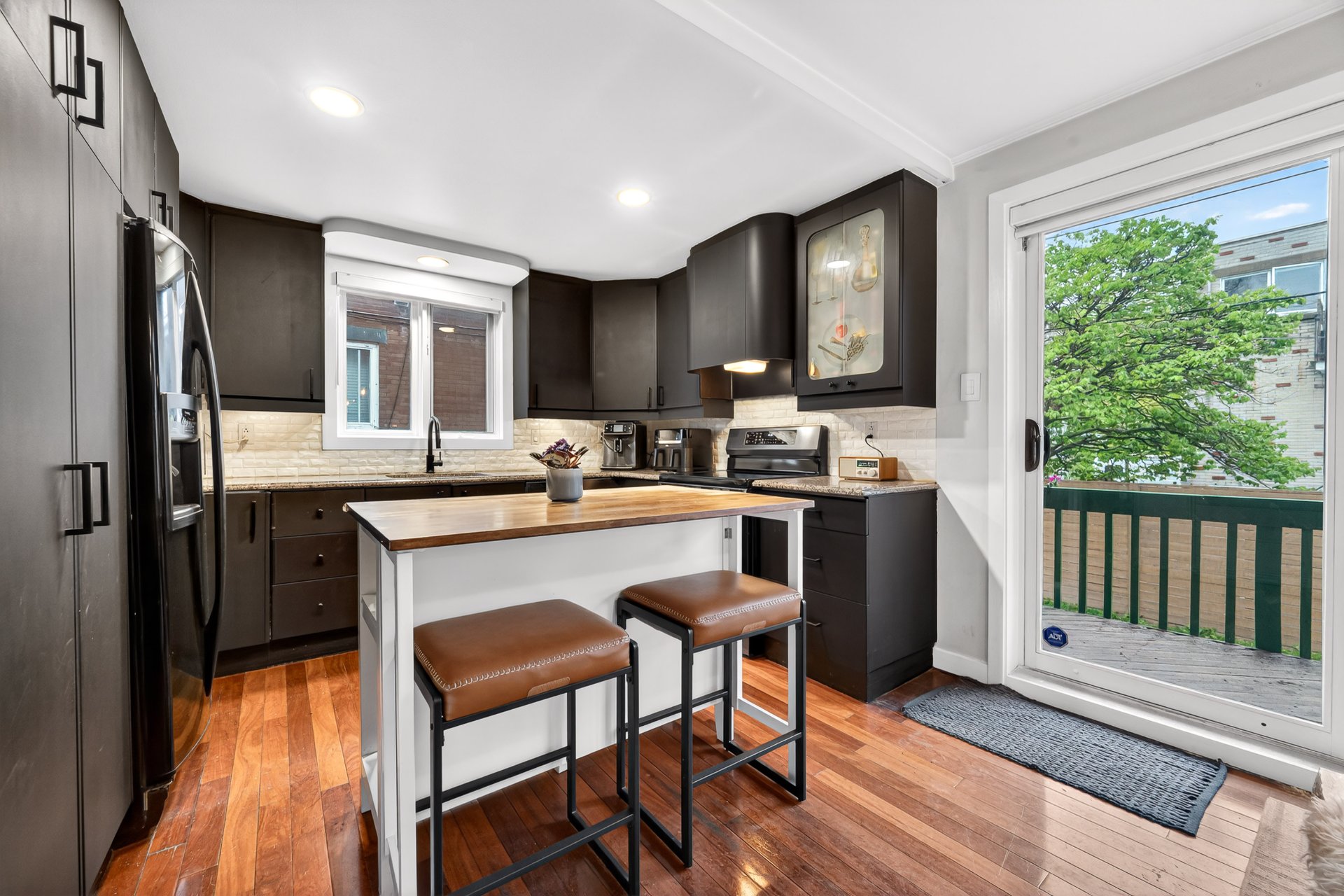 Photo - Kitchen