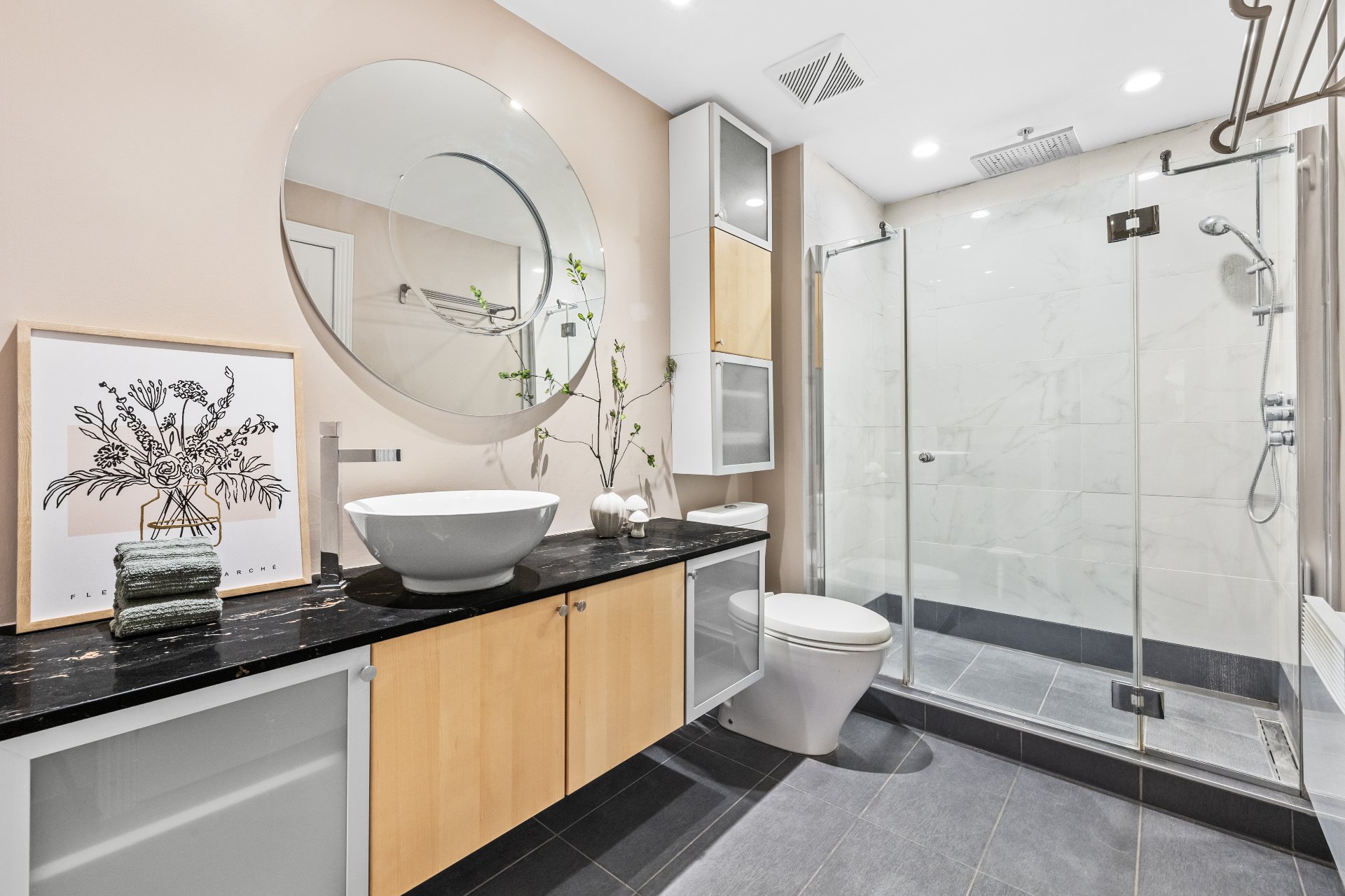 Photo - Salle de bains attenante à la CCP