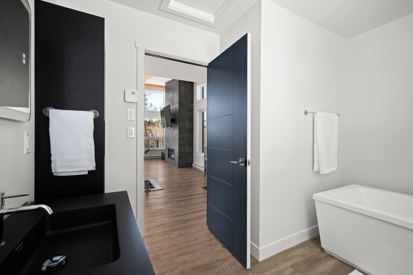 Photo - Bathroom