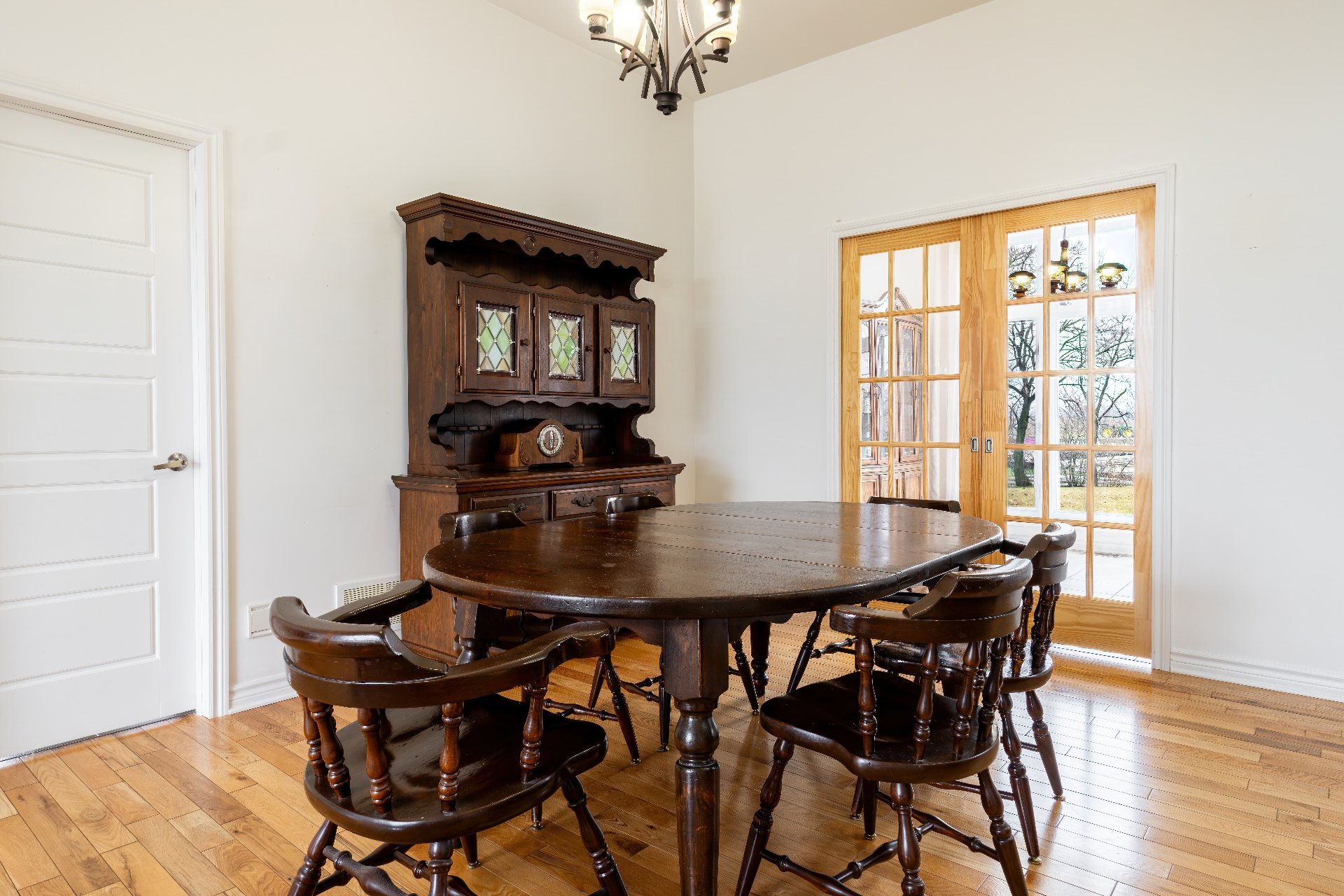 Photo - Dining room