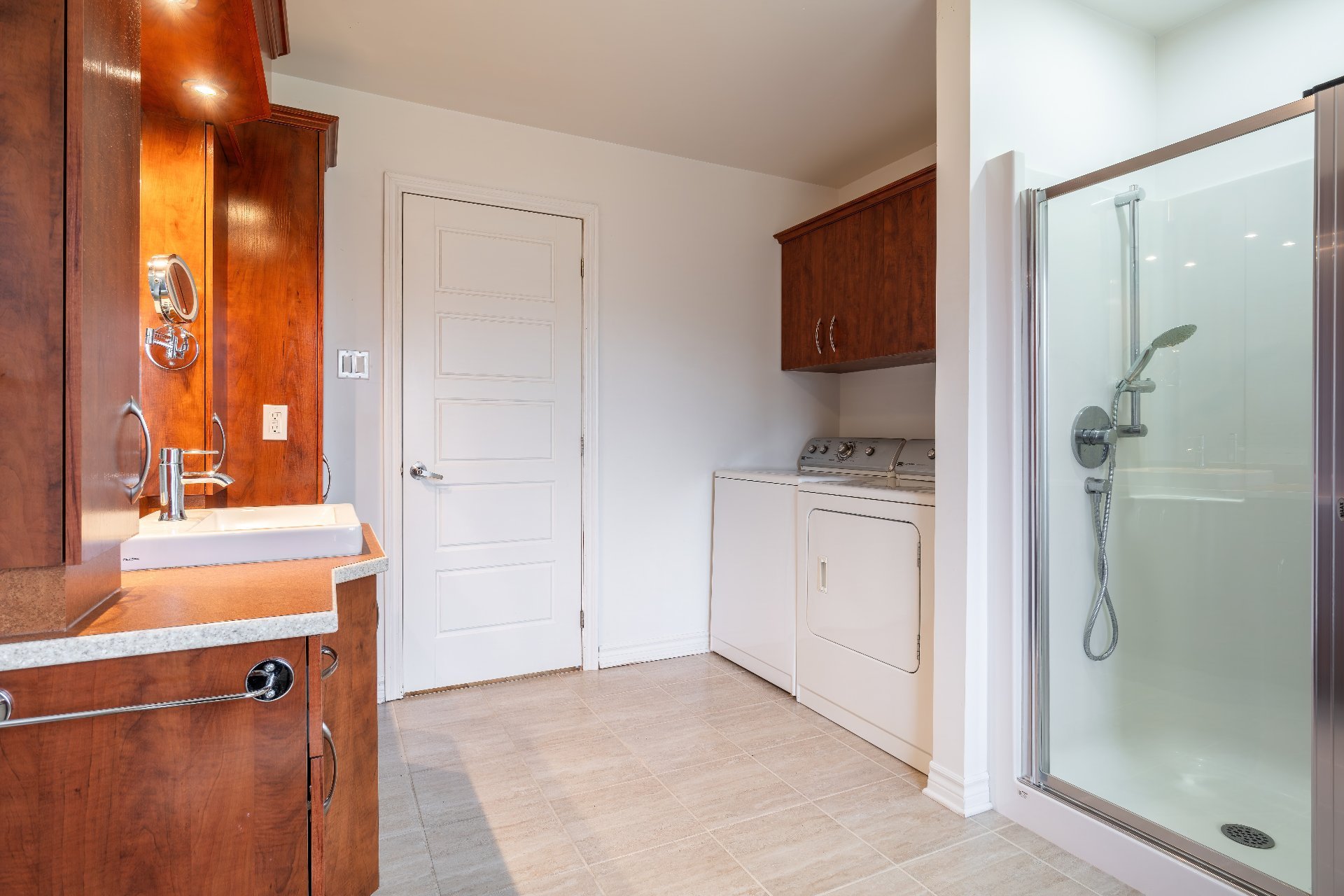 Photo - Bathroom