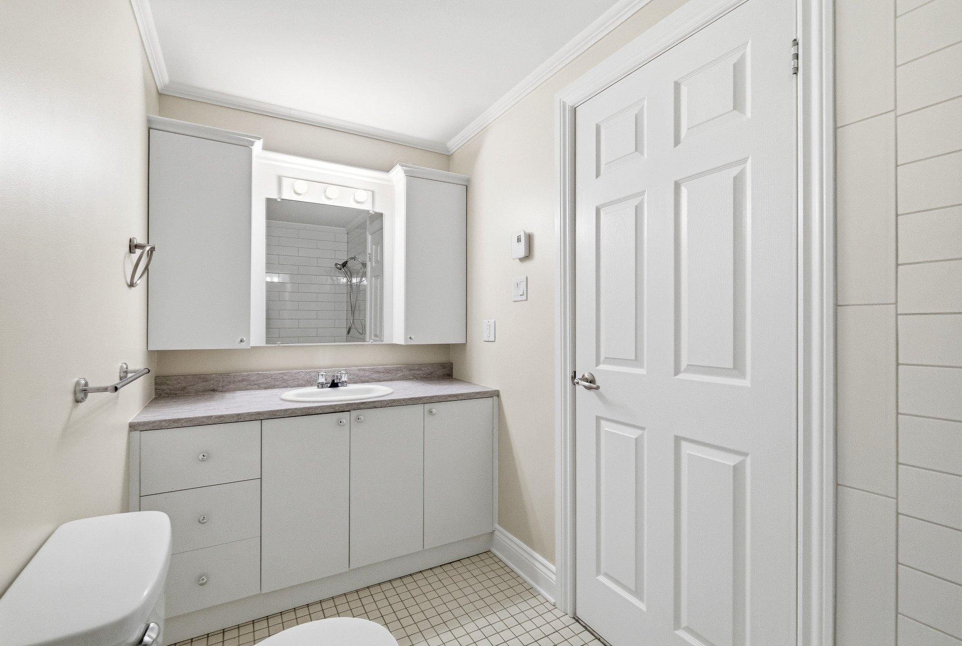 Photo - Bathroom