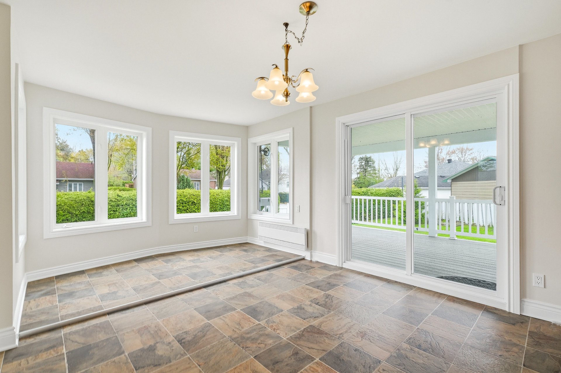 Photo - Dining room
