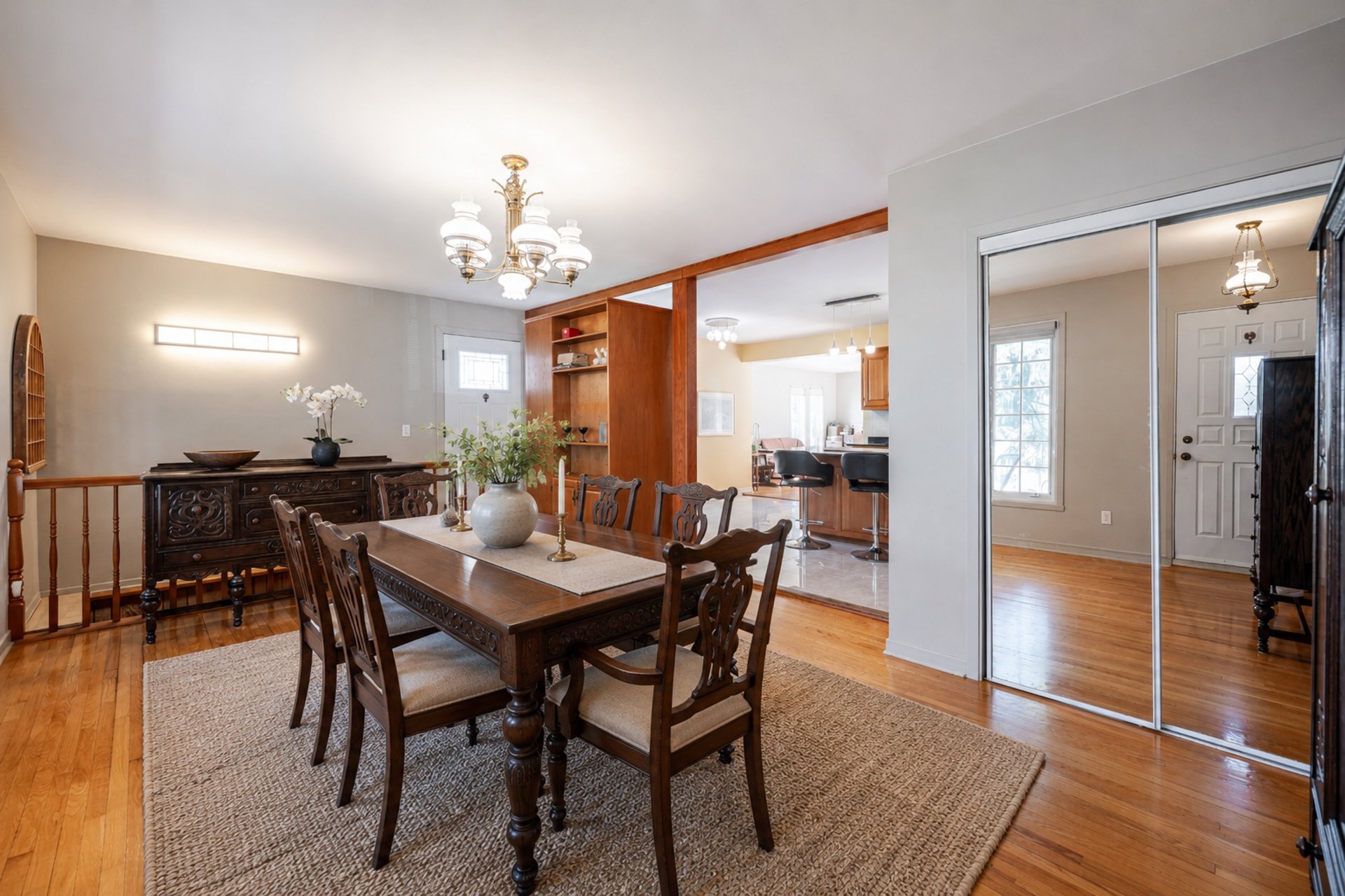 Photo - Dining room