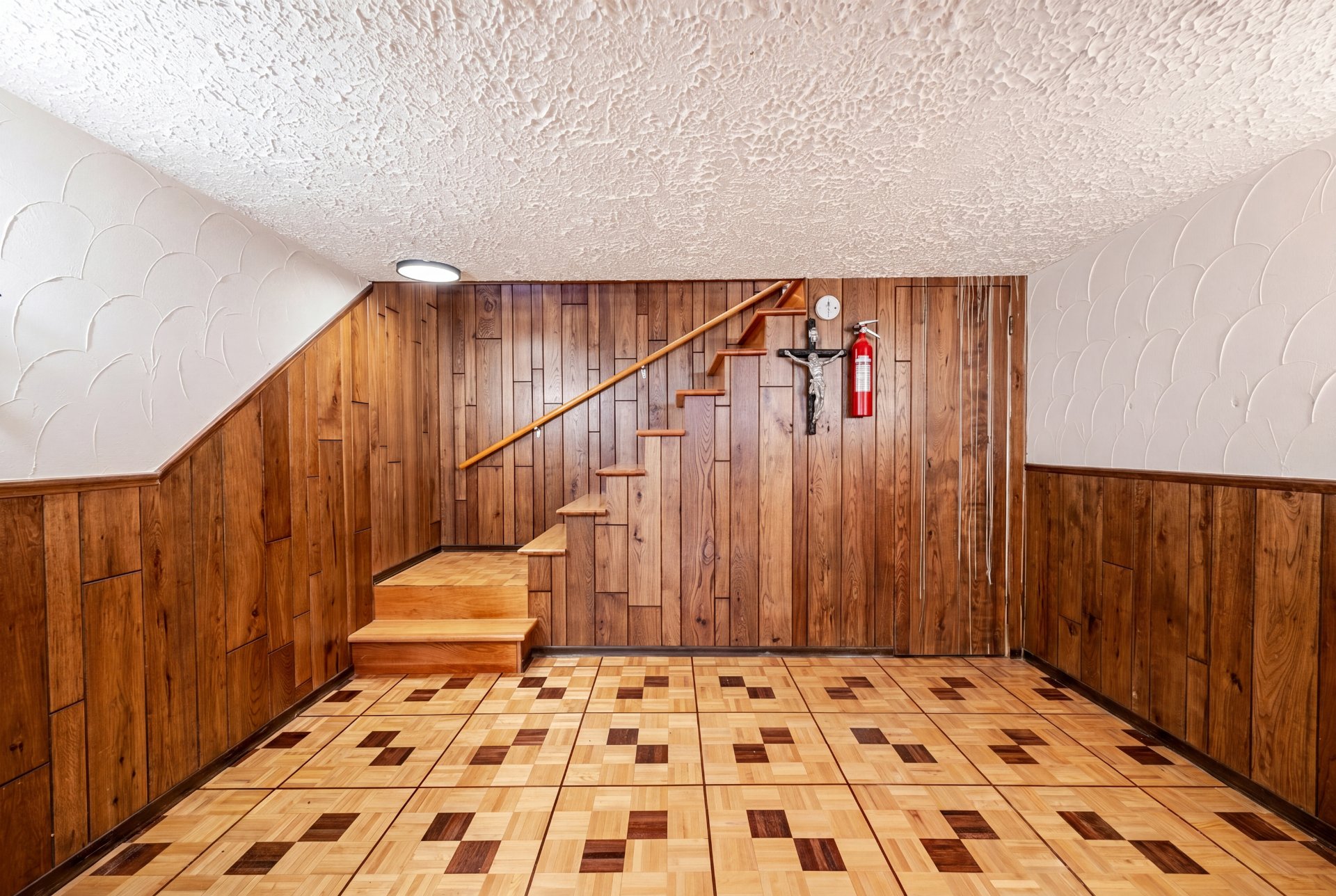 Photo - Family room