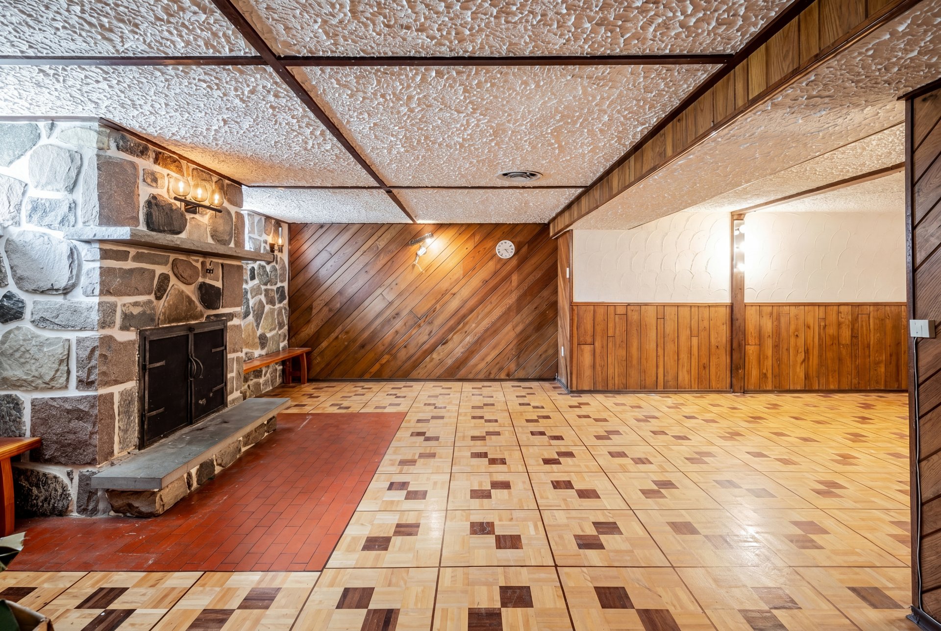 Photo - Family room