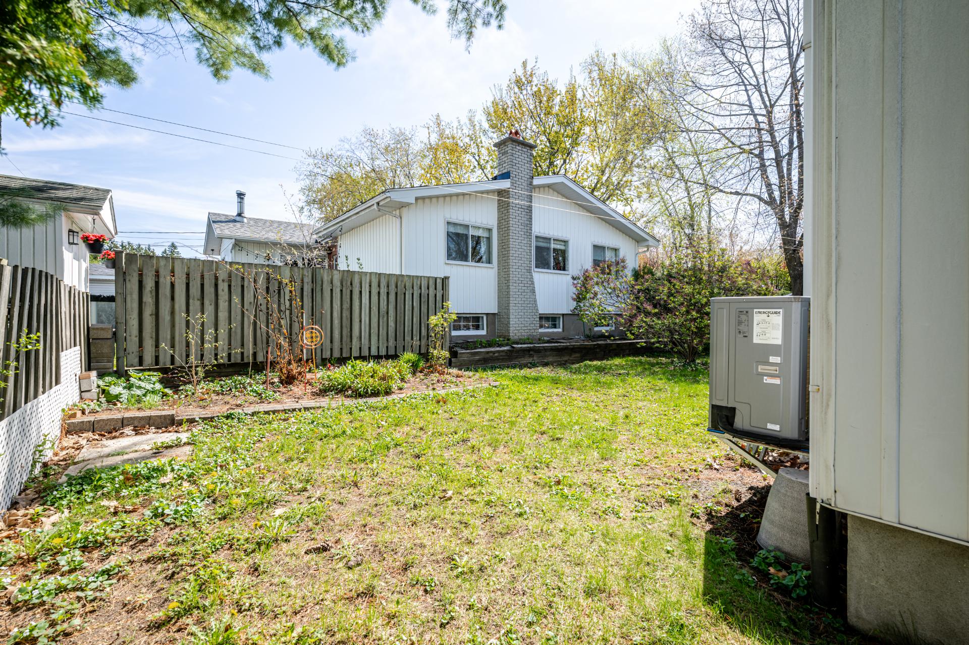 Photo - Backyard