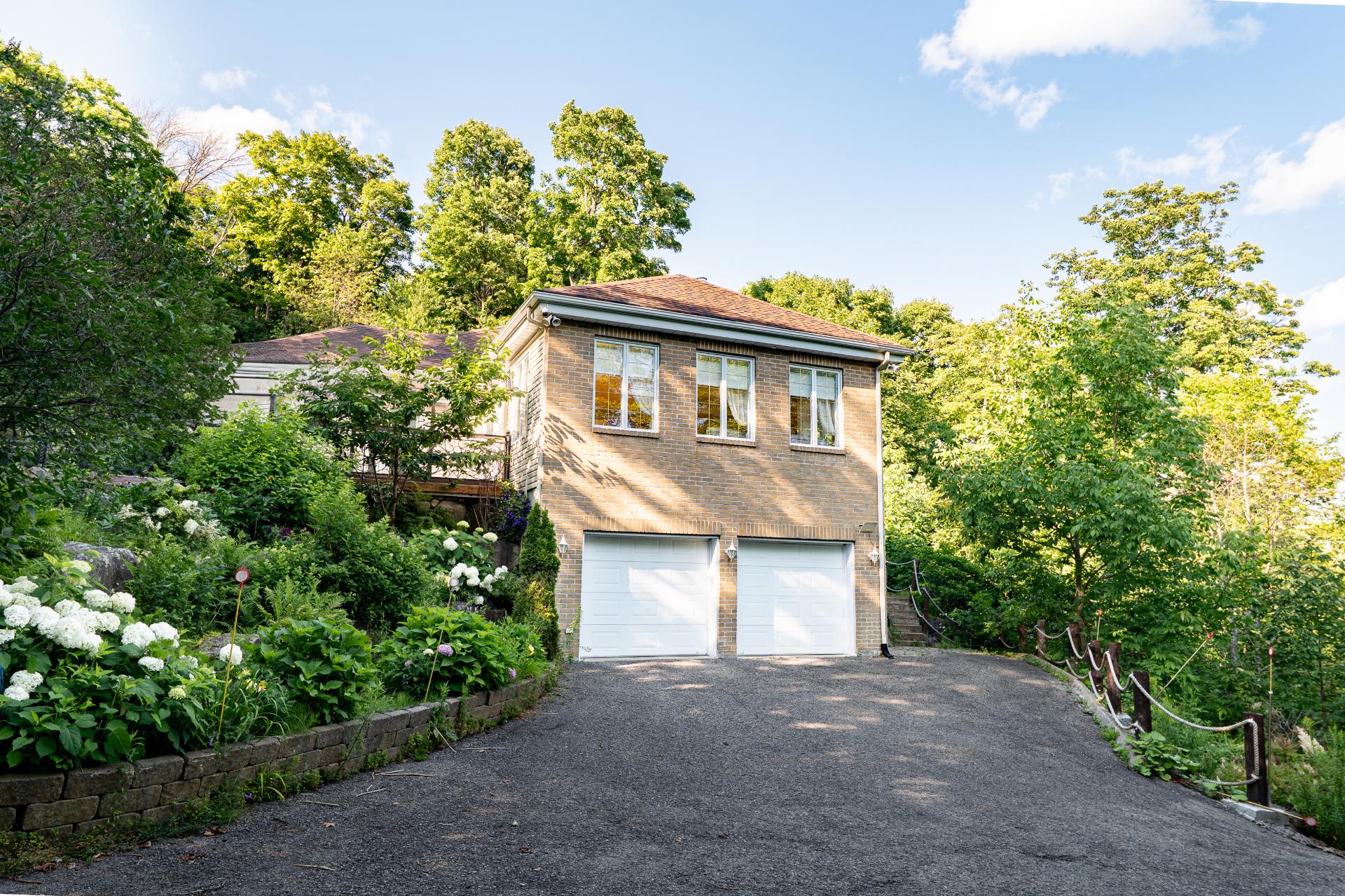 Photo - Stationnement