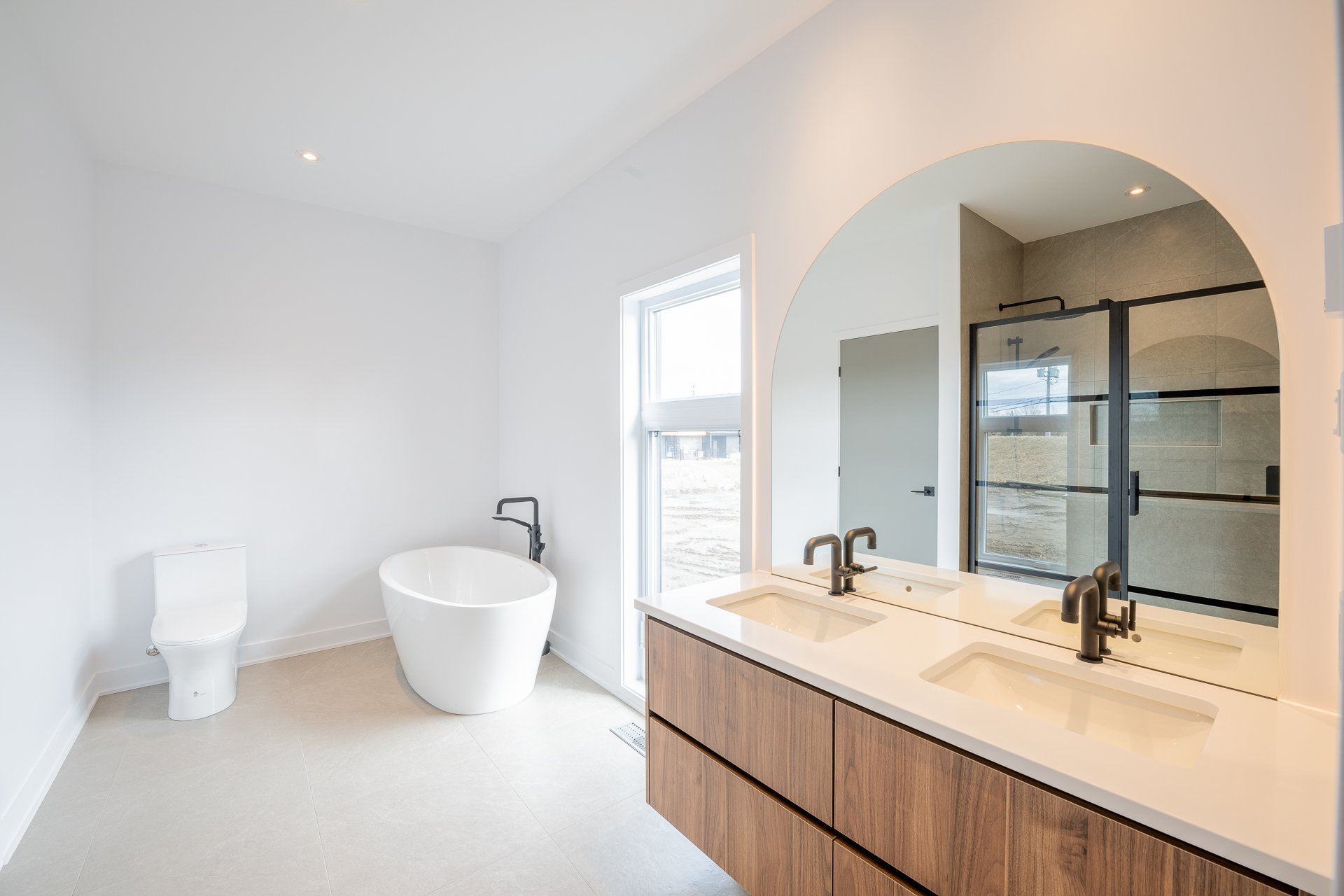 Photo - Salle de bains attenante à la CCP