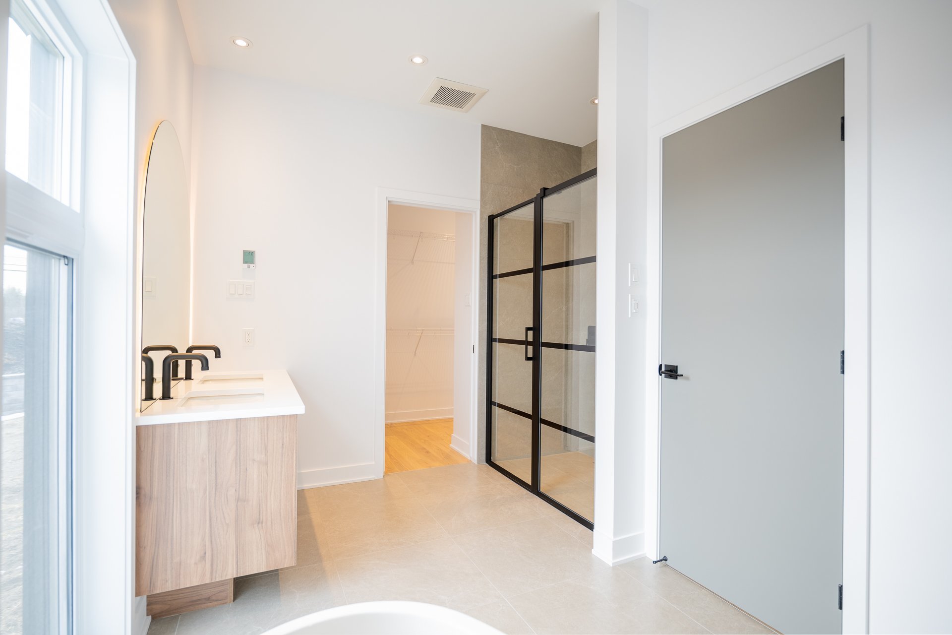 Photo - Salle de bains attenante à la CCP