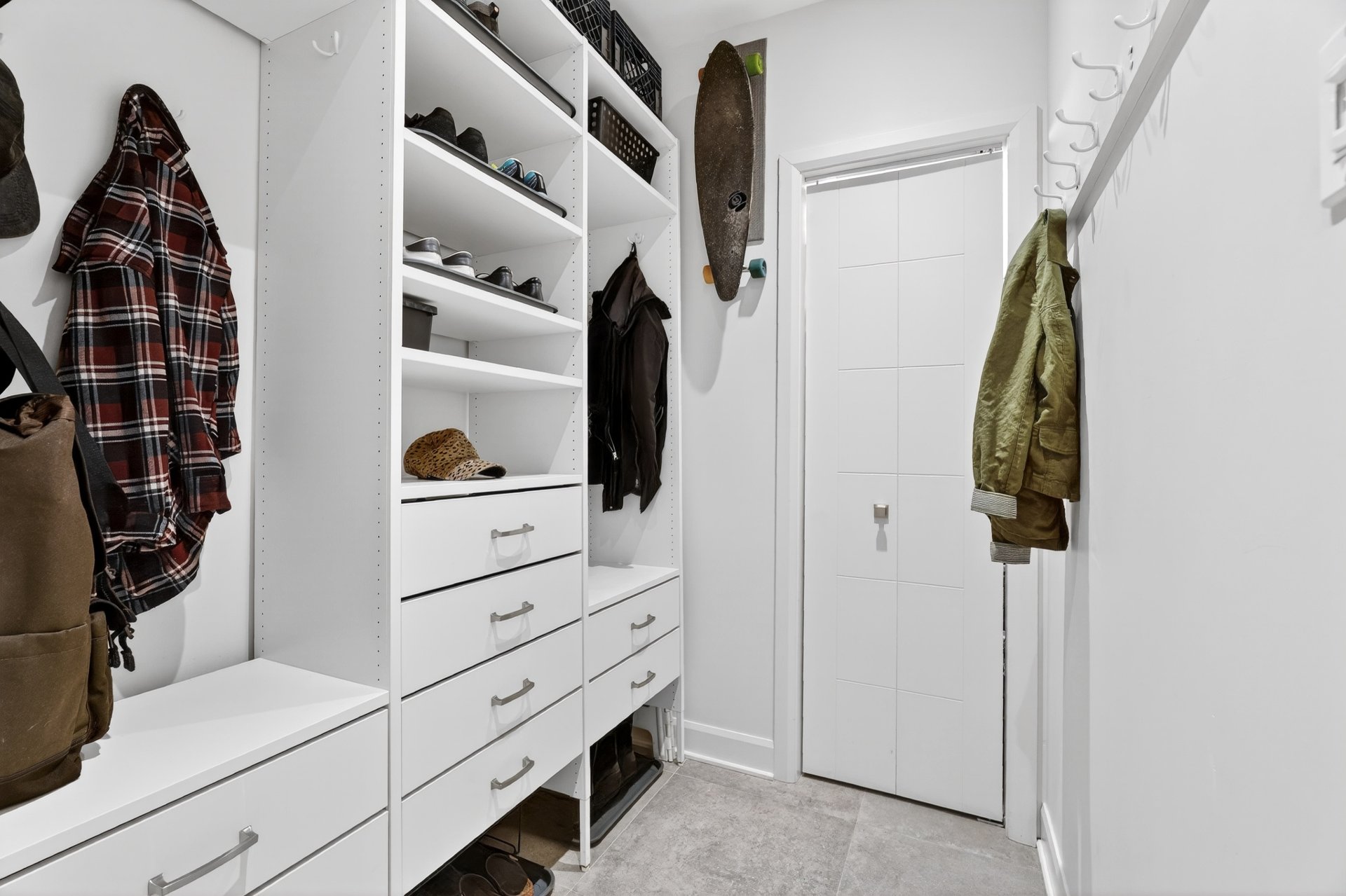 Photo - Hallway