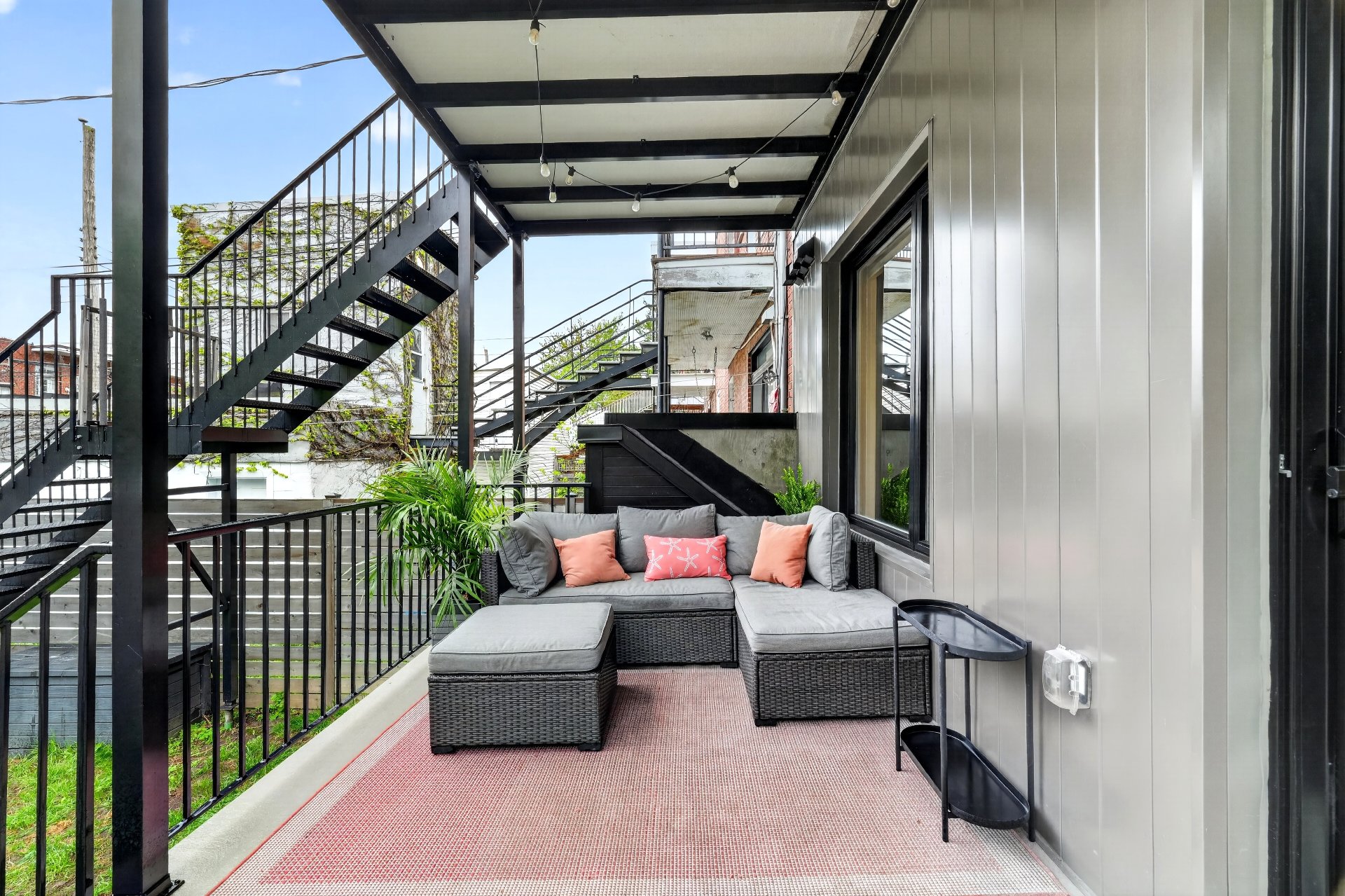 Photo - Balcony