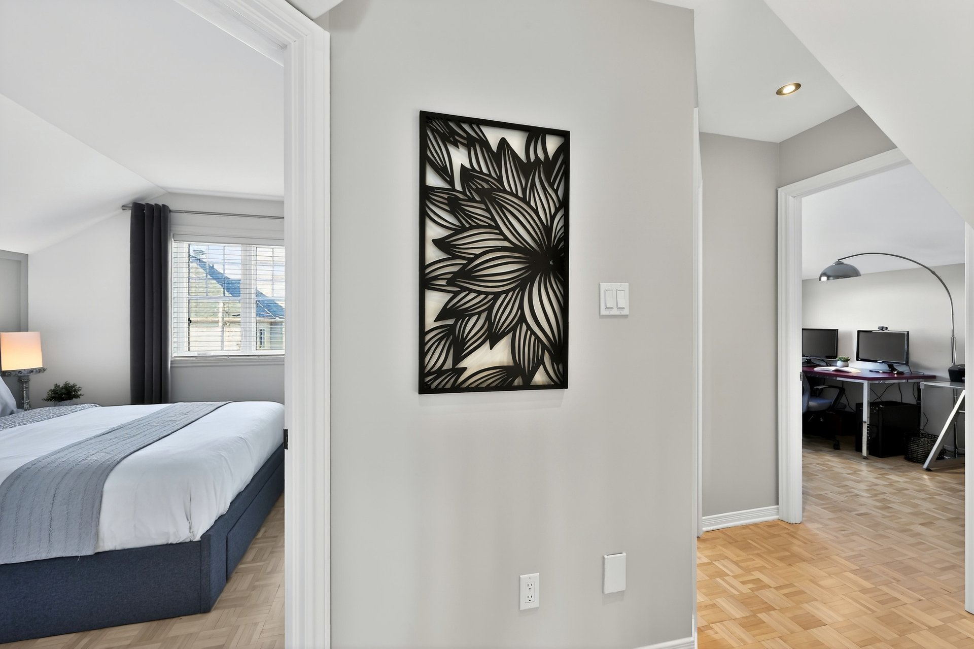 Photo - PASAGEWAY