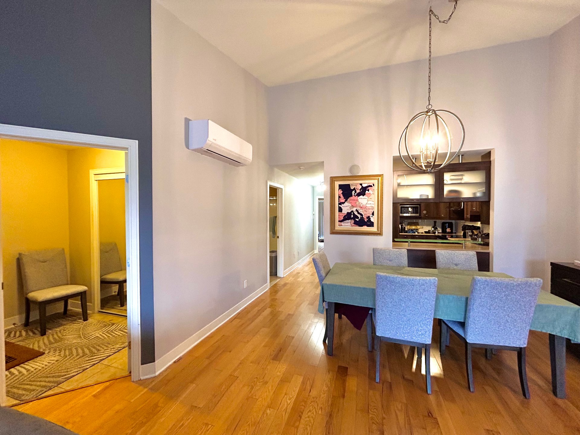 Photo - Salle à manger