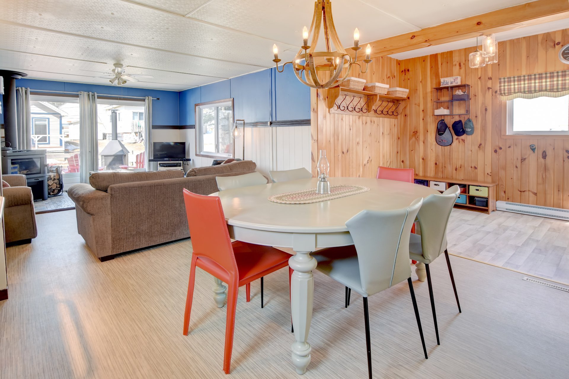 Photo - Kitchen