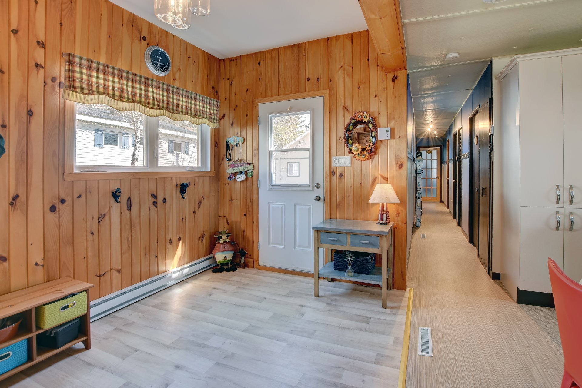 Photo - Hallway