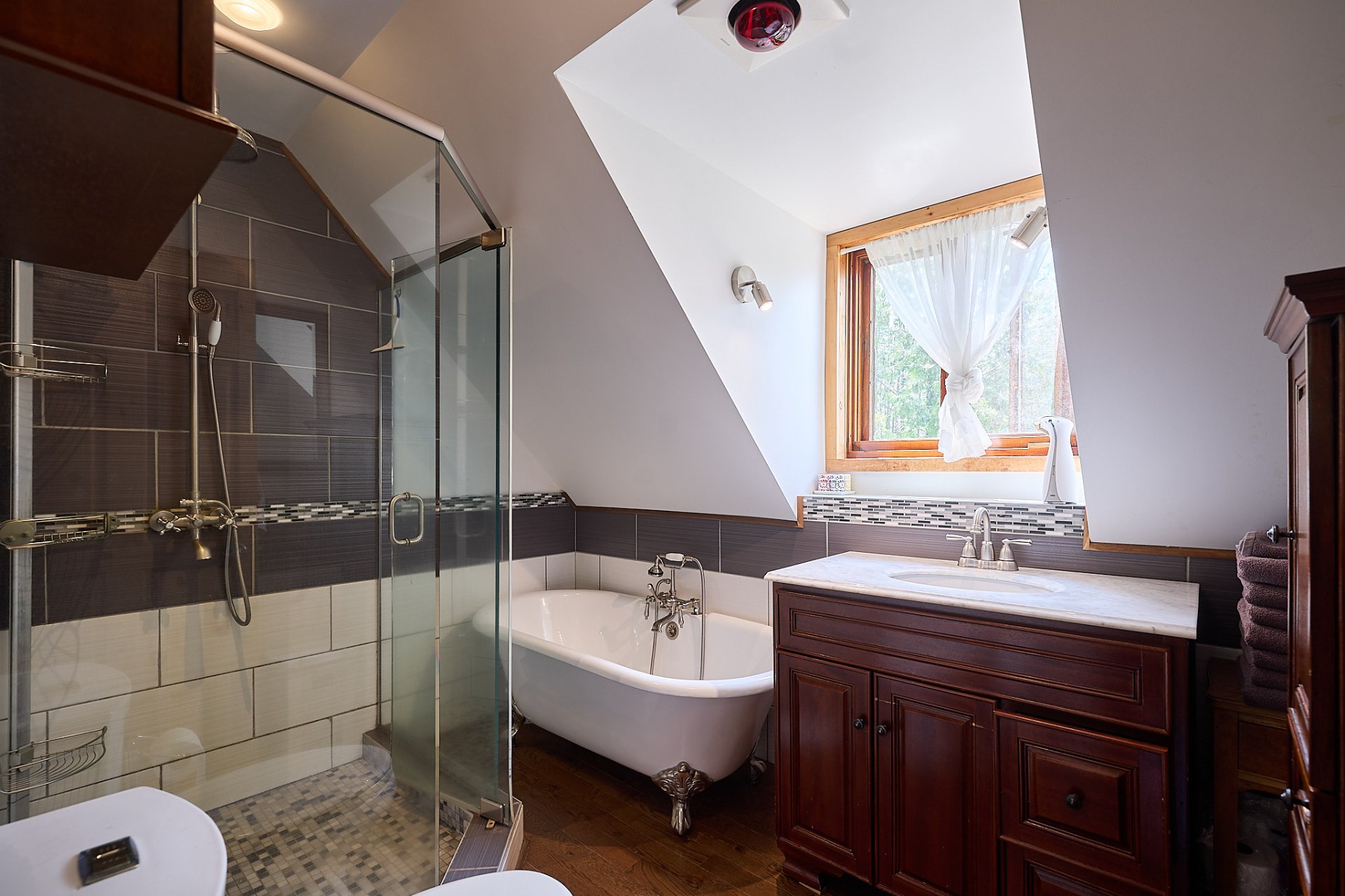 Photo - Bathroom