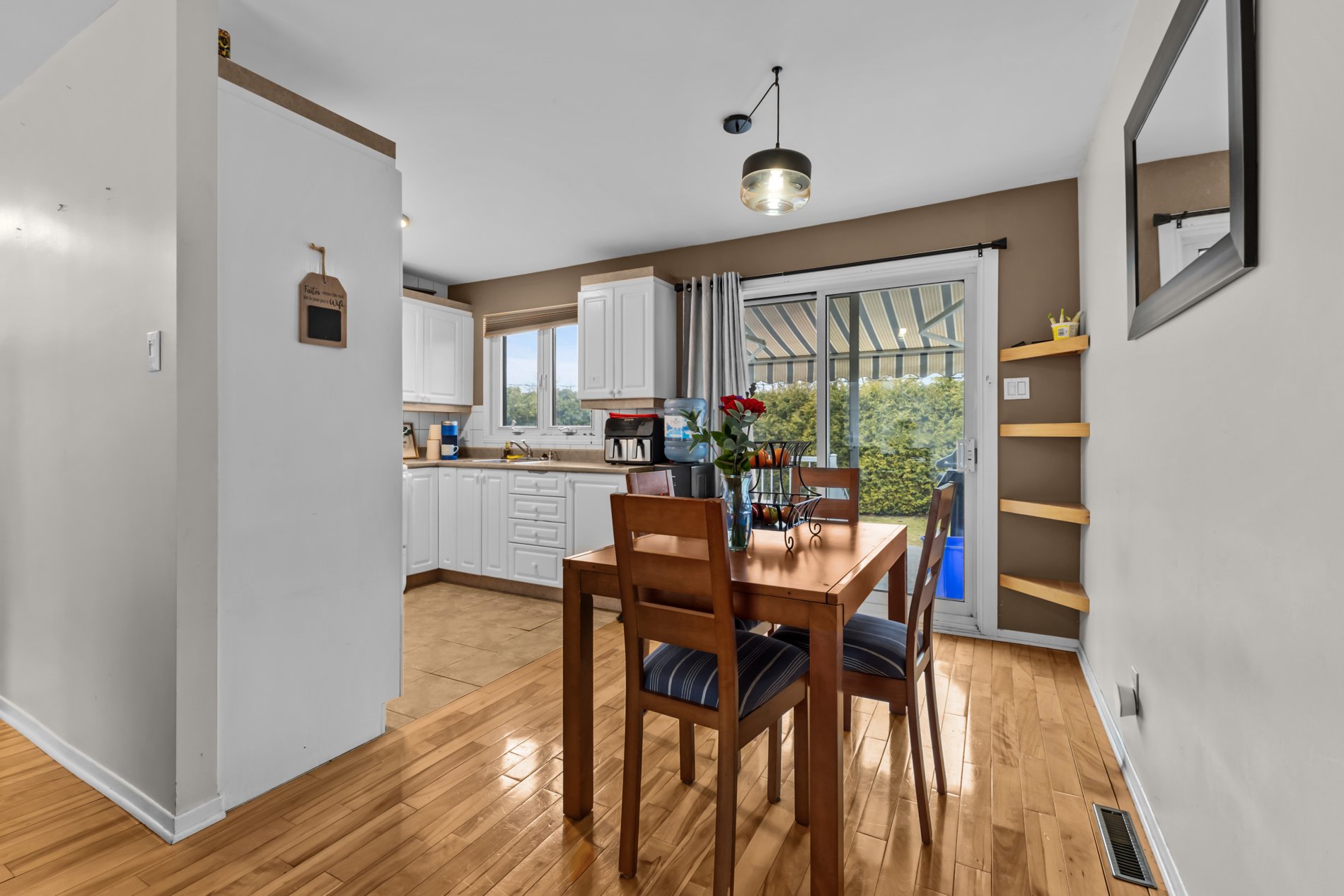 Photo - Salle à manger