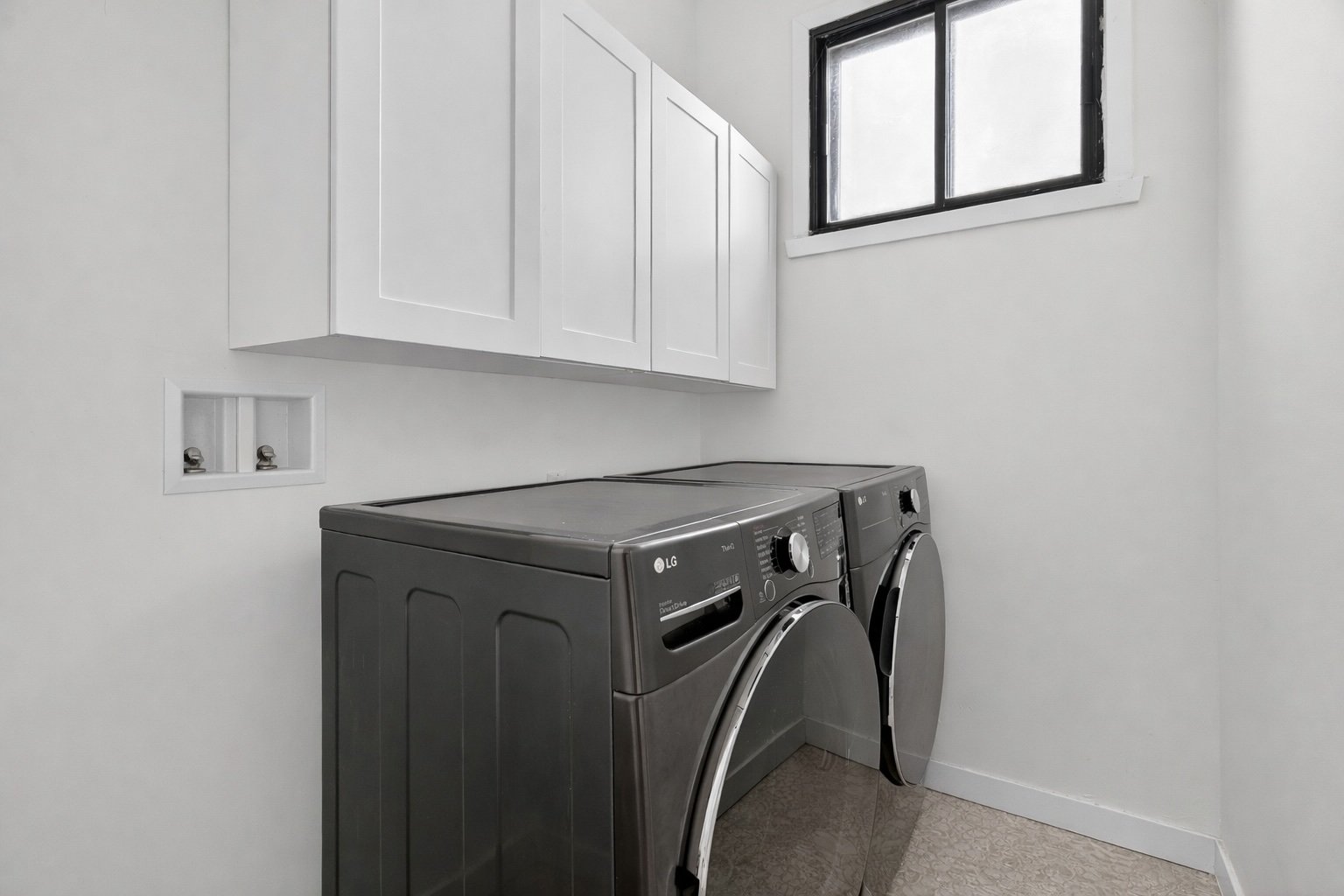 Photo - Laundry room
