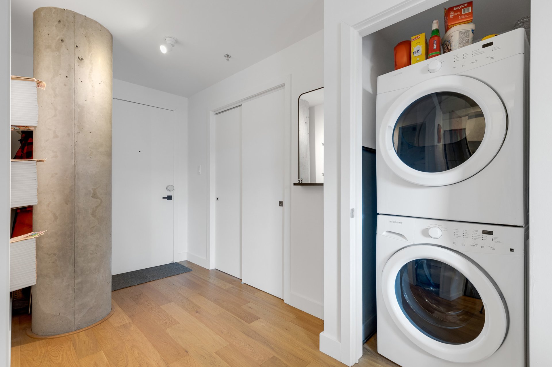 Photo - Laundry room