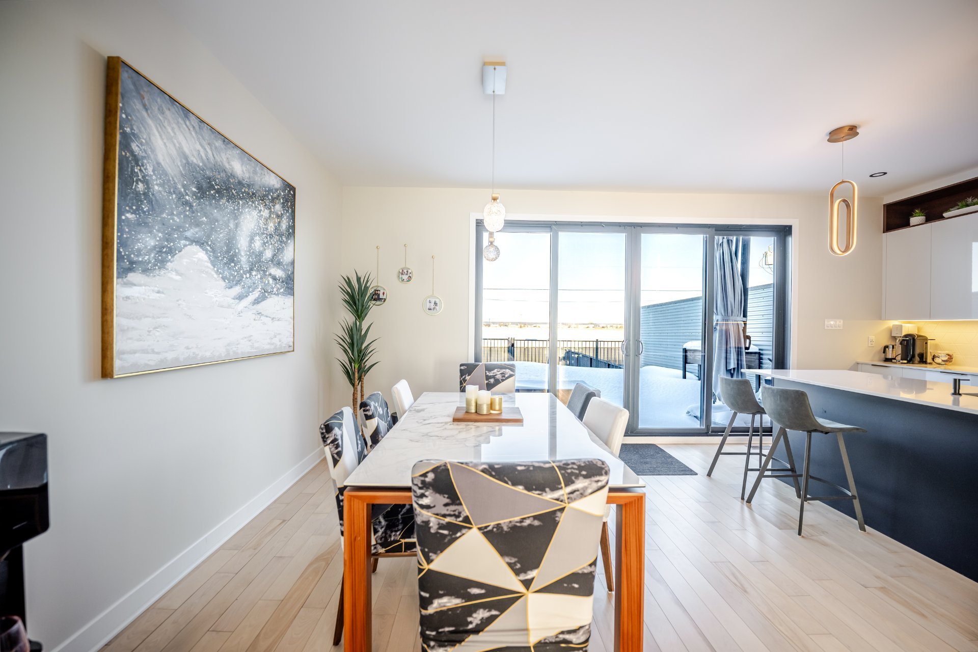 Photo - Salle à manger