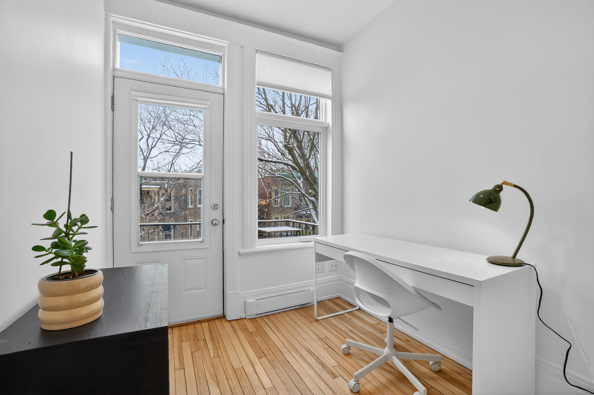 Photo - Office