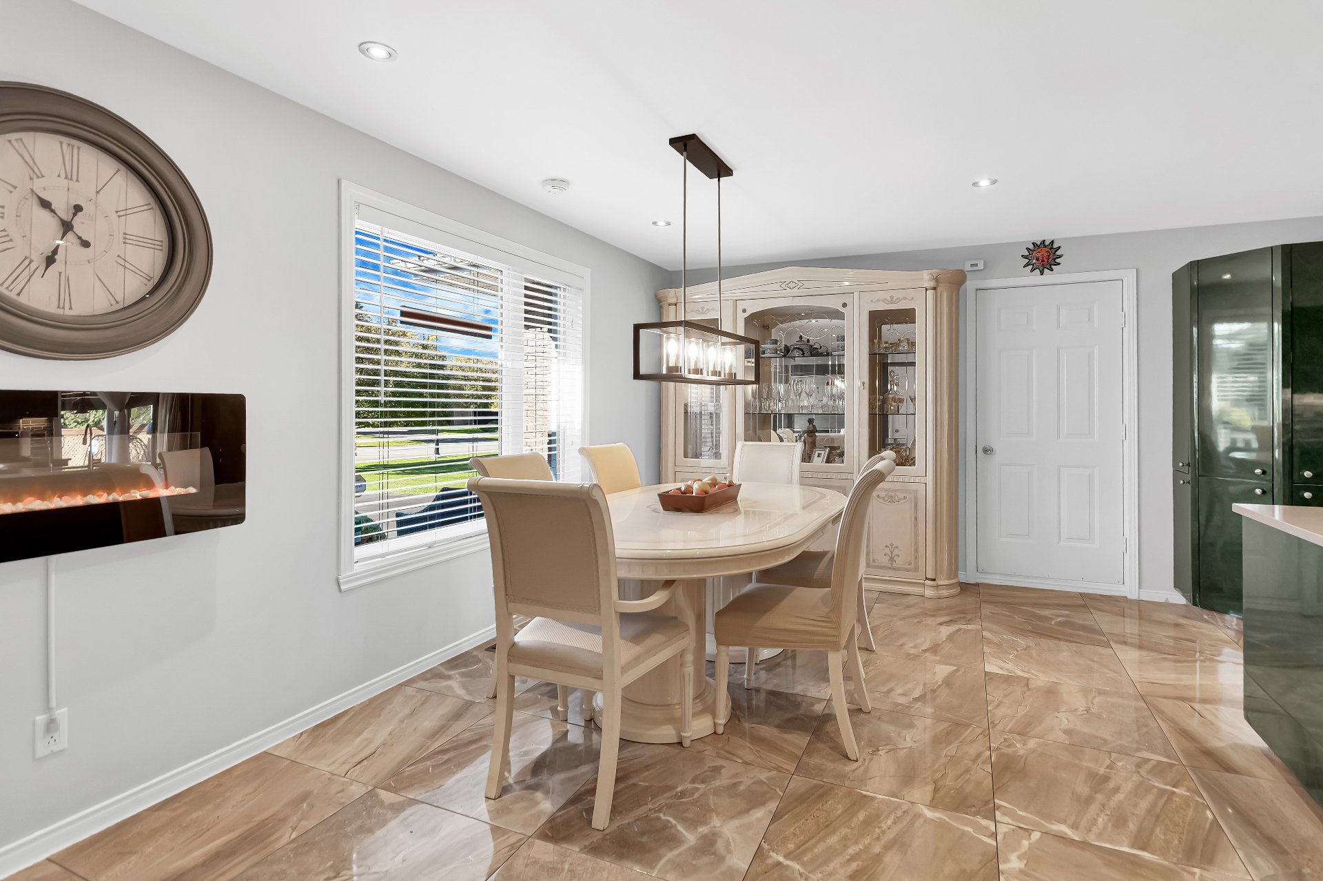 Photo - Salle à manger