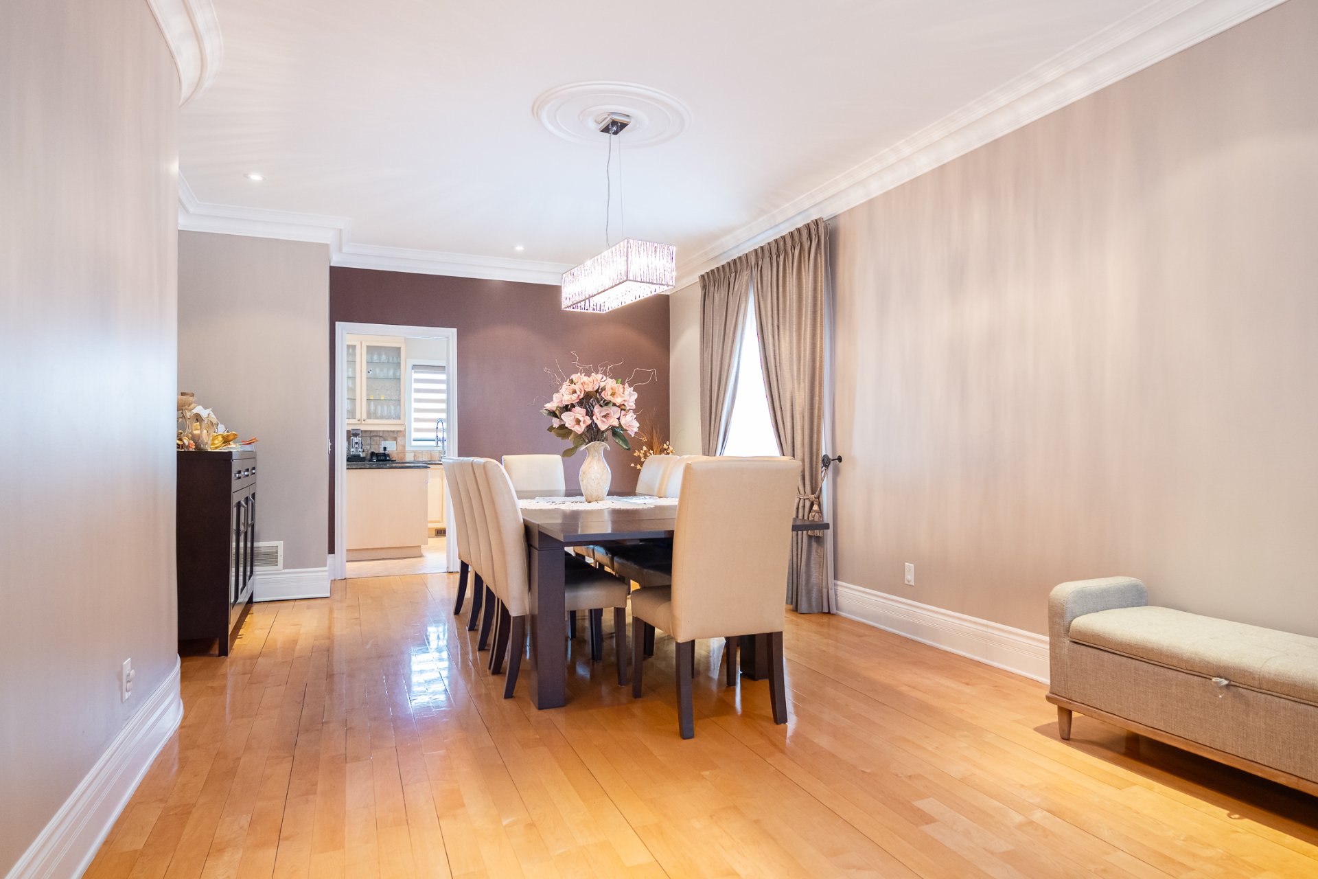 Photo - Salle à manger