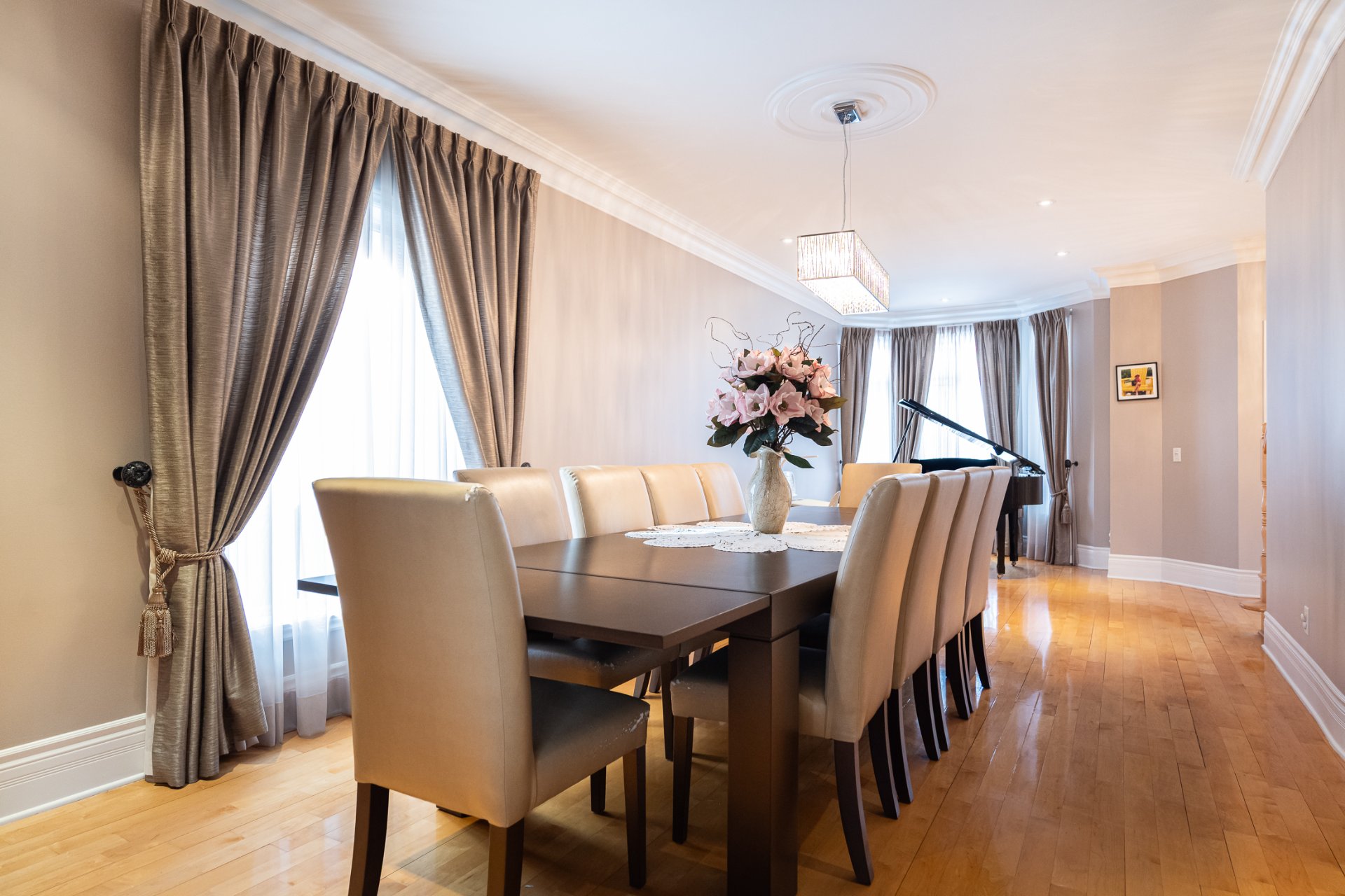 Photo - Salle à manger