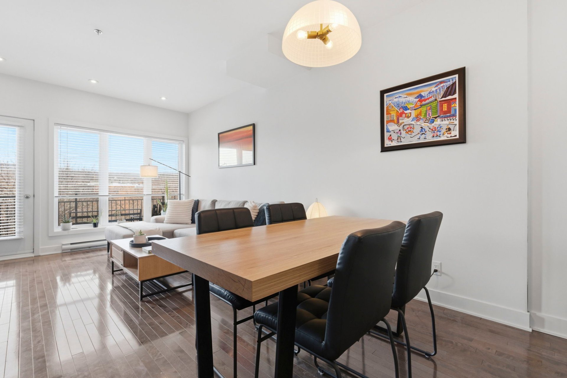 Photo - Salle à manger