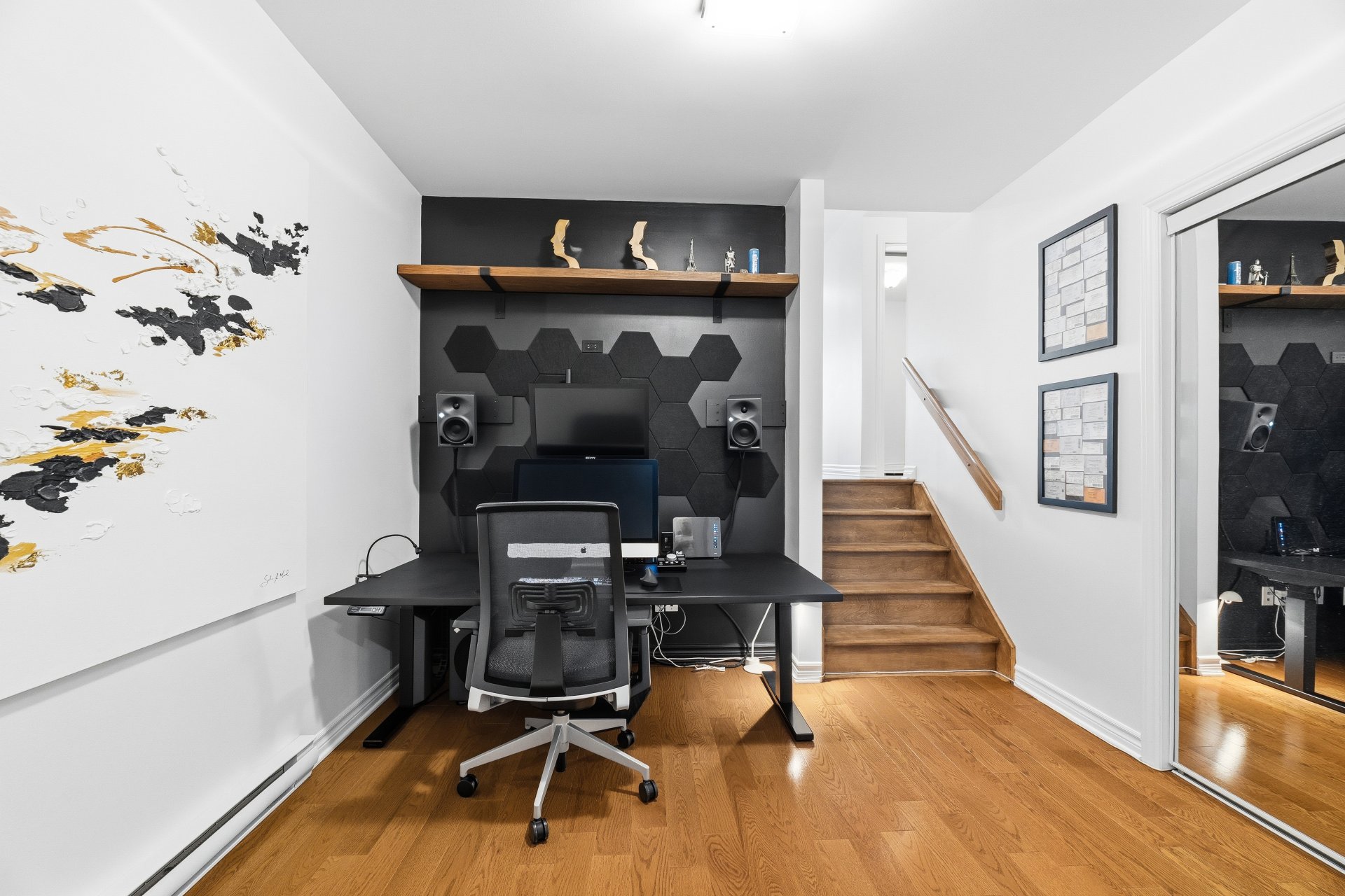 Photo - Office