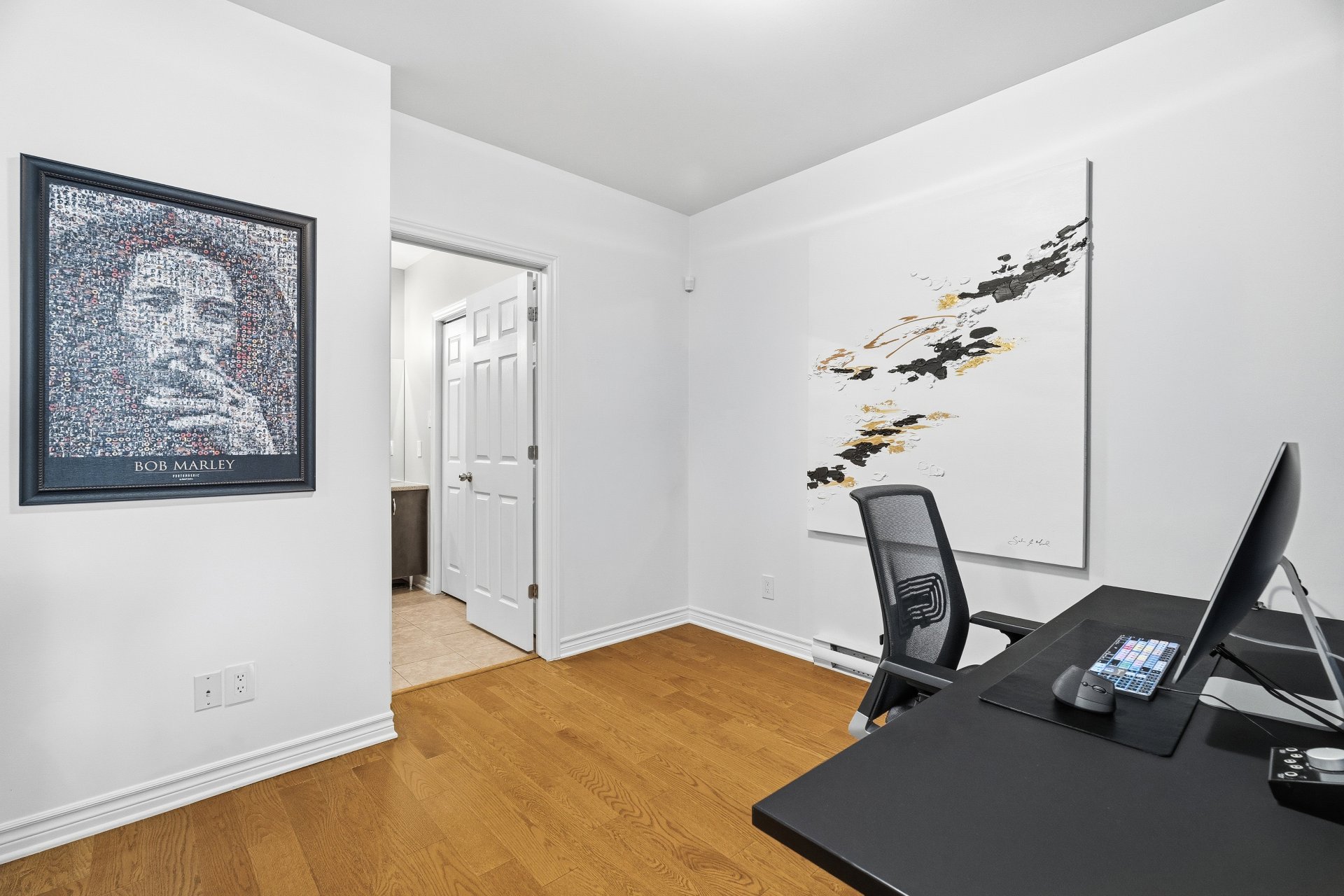 Photo - Office