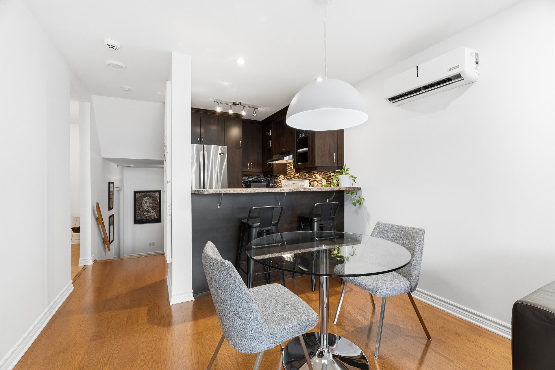 Photo - Dining room