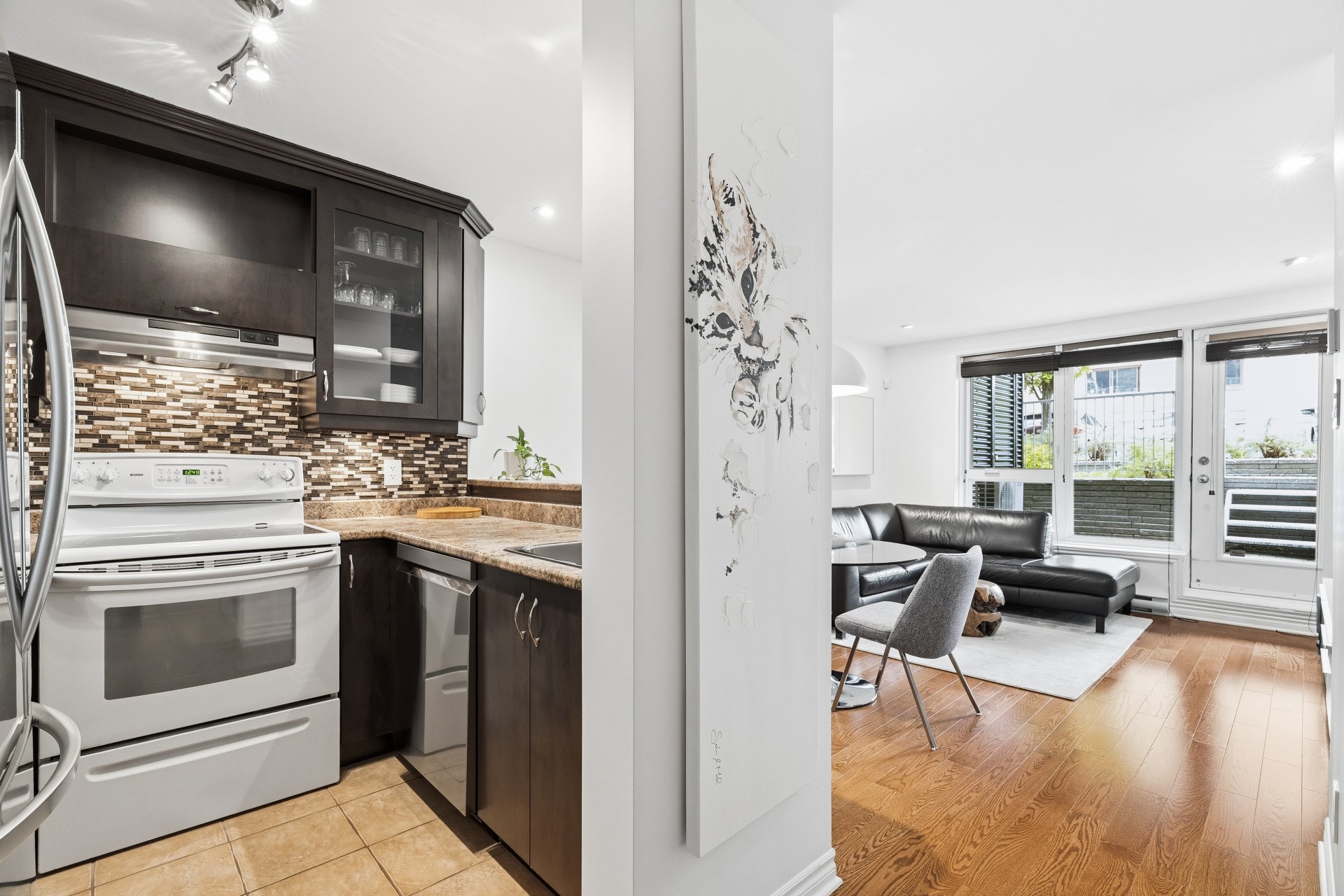 Photo - Kitchen