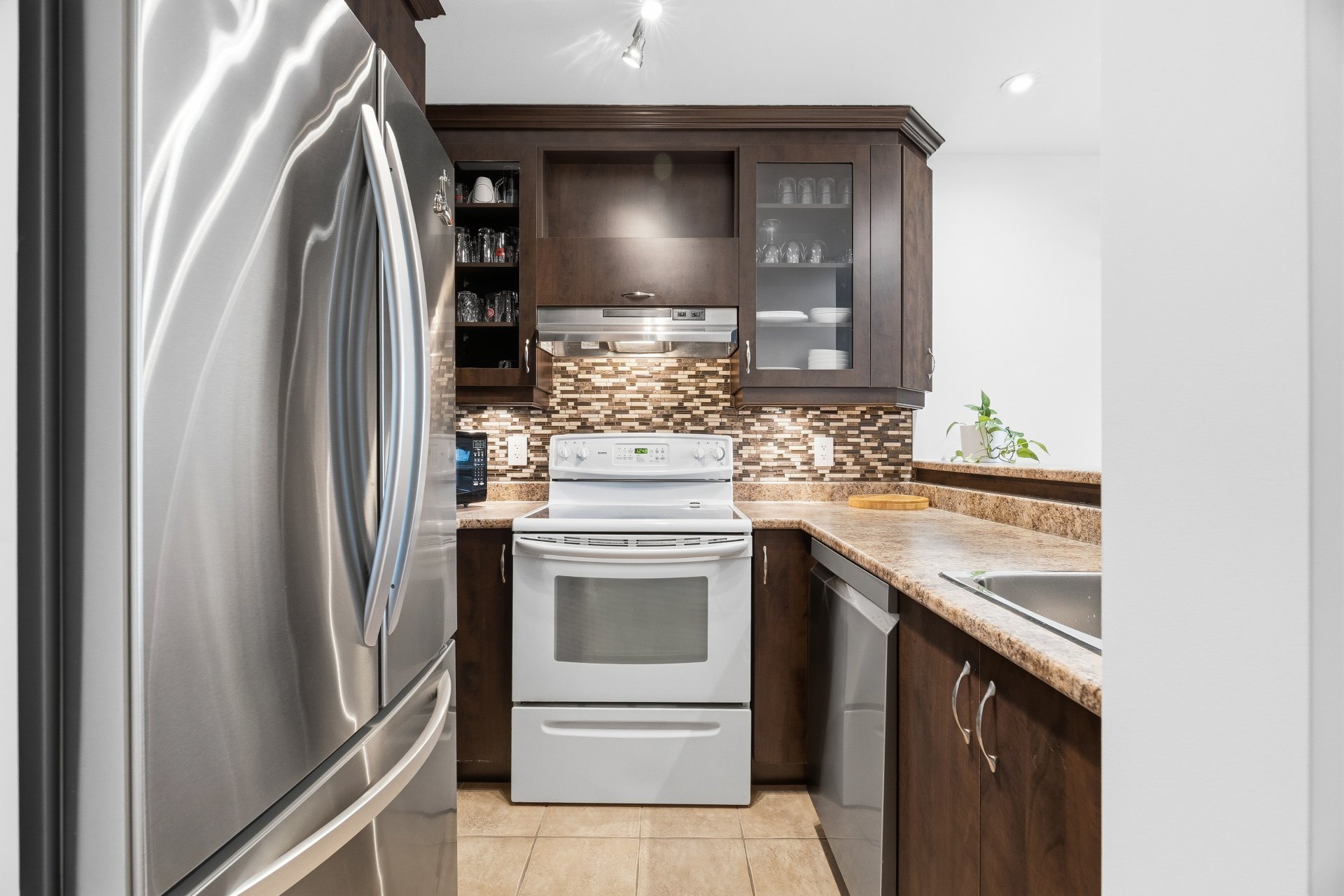 Photo - Kitchen