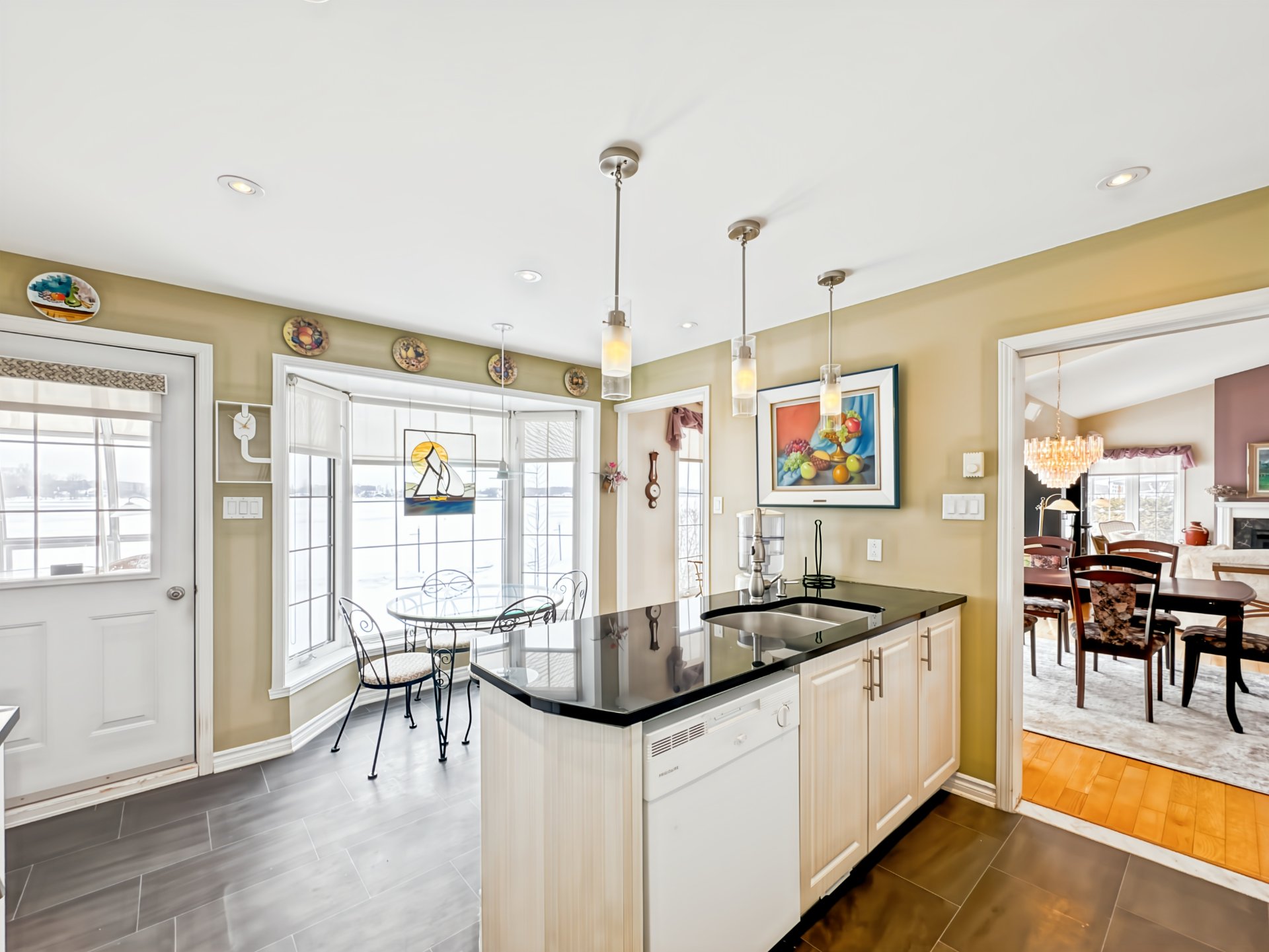 Photo - Overall View